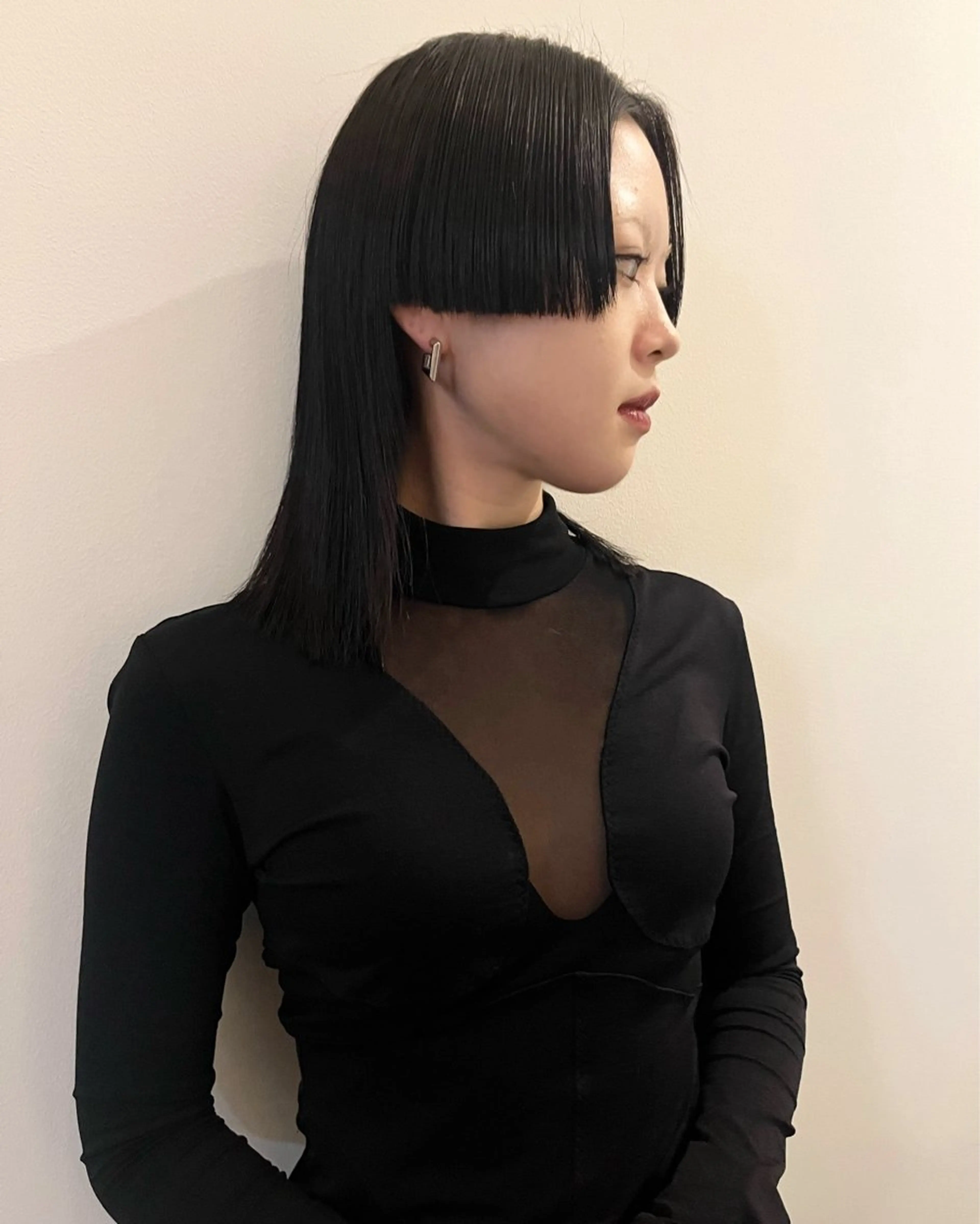 セミロング 愛瑠奈 erunaのヘアスタイル