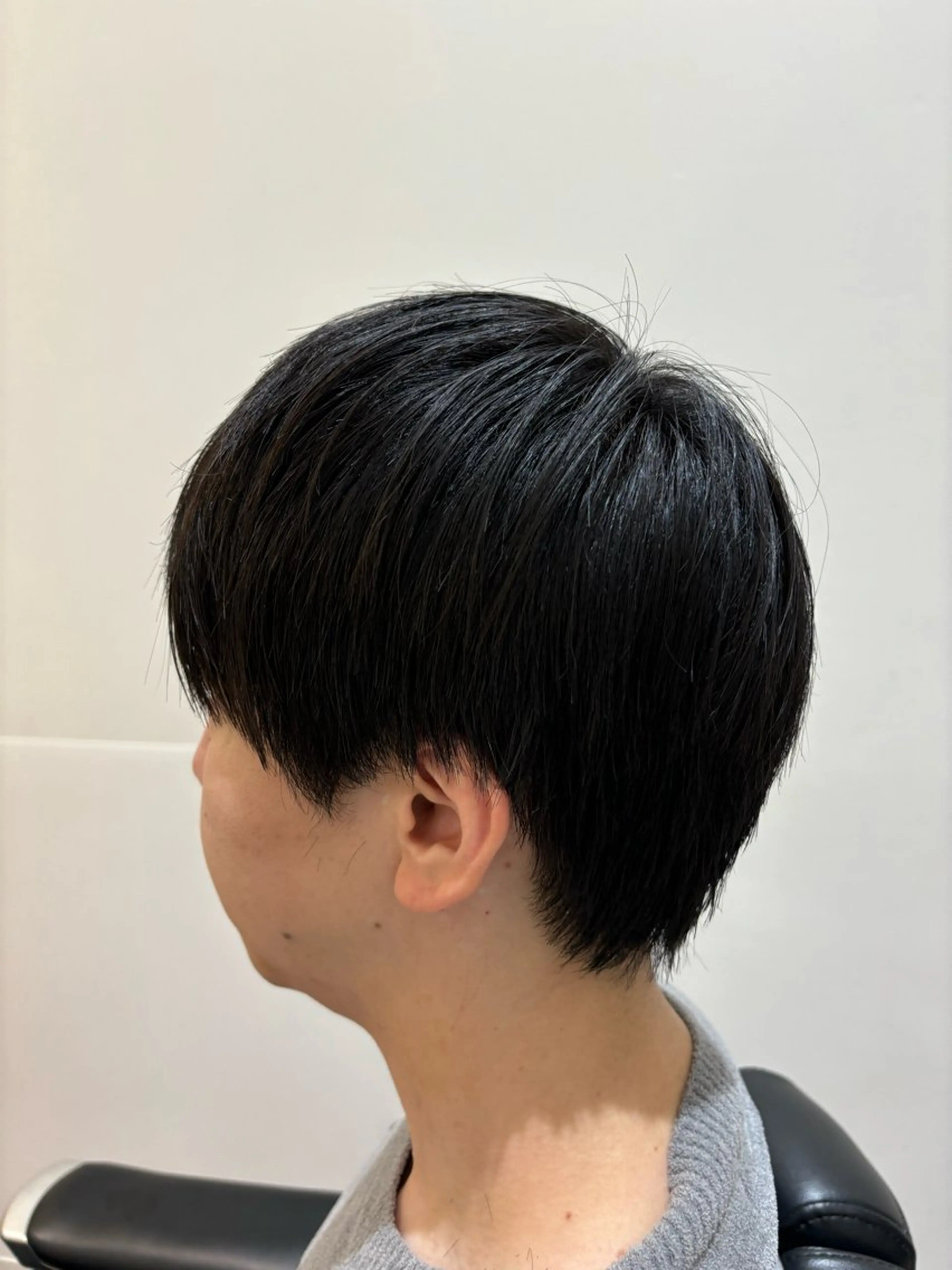 ミディアム カット 松崎 優月のヘアスタイル