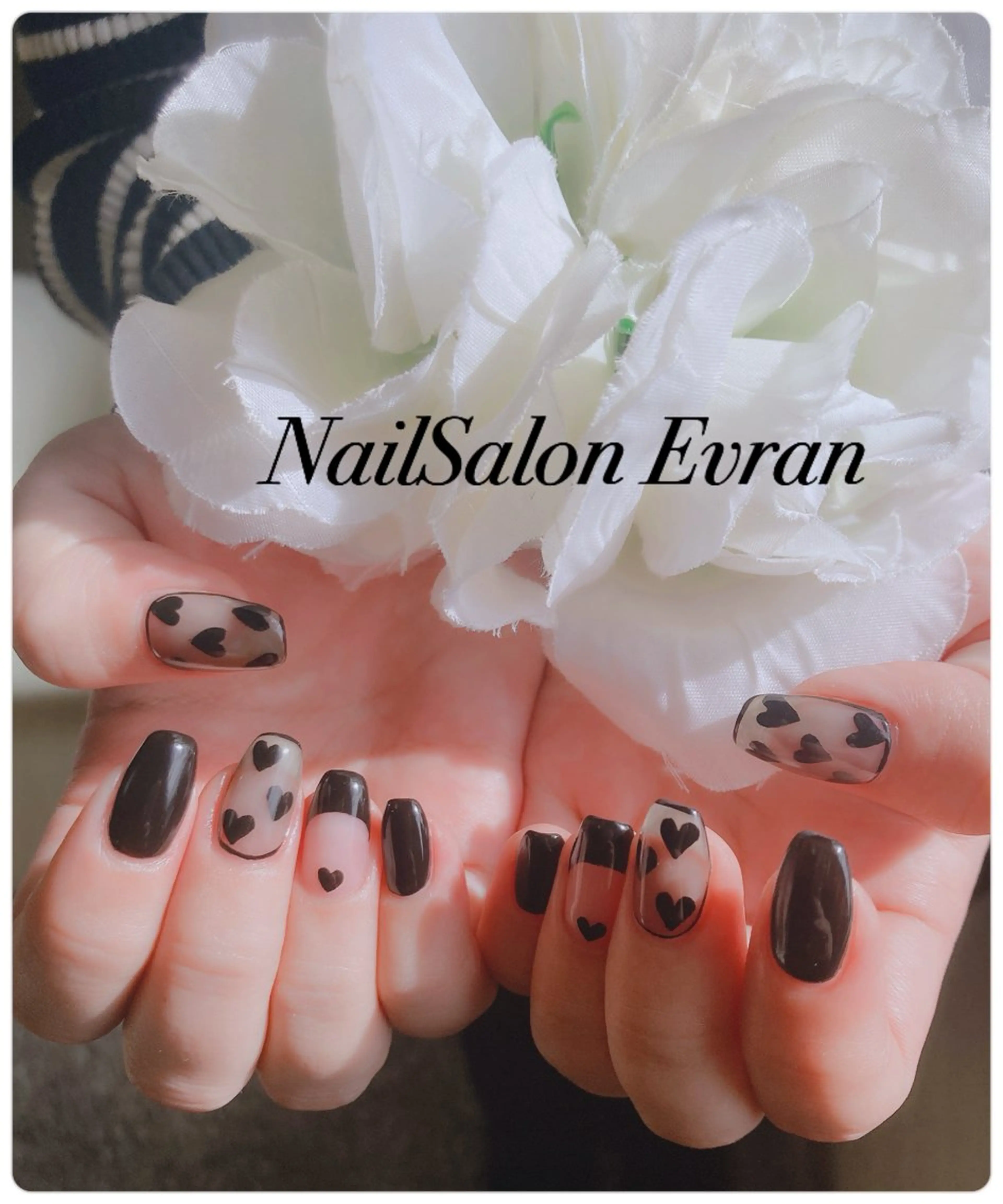 ネイル アートネイル フレンチネイル マグネットネイル 持ち込み ニュアンスネイル ハンドネイル Nail salon Evranのネイルデザイン