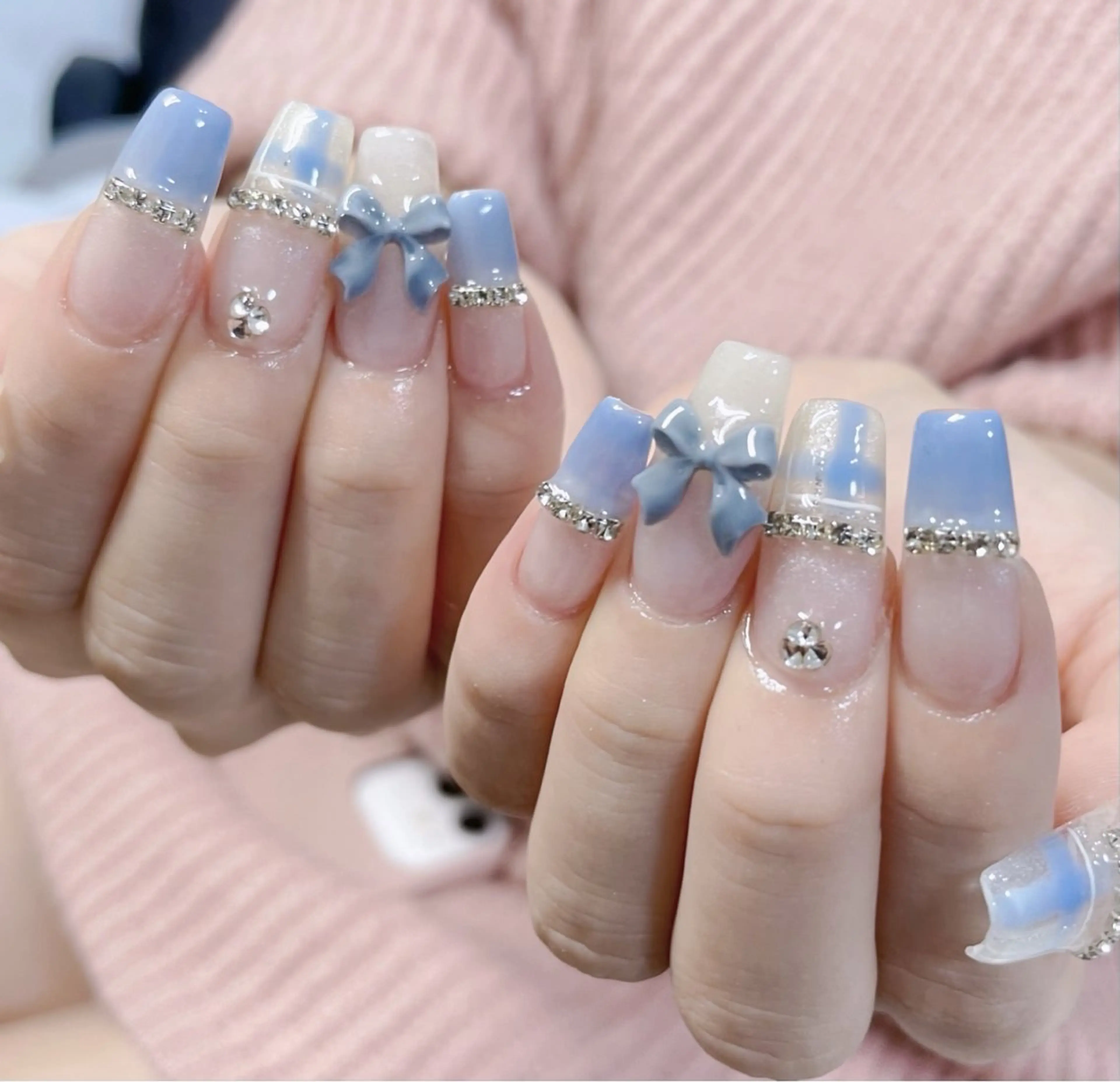 ネイル オーロラネイル ピンク シンプルネイル ハンドネイル C C🌼のネイルデザイン