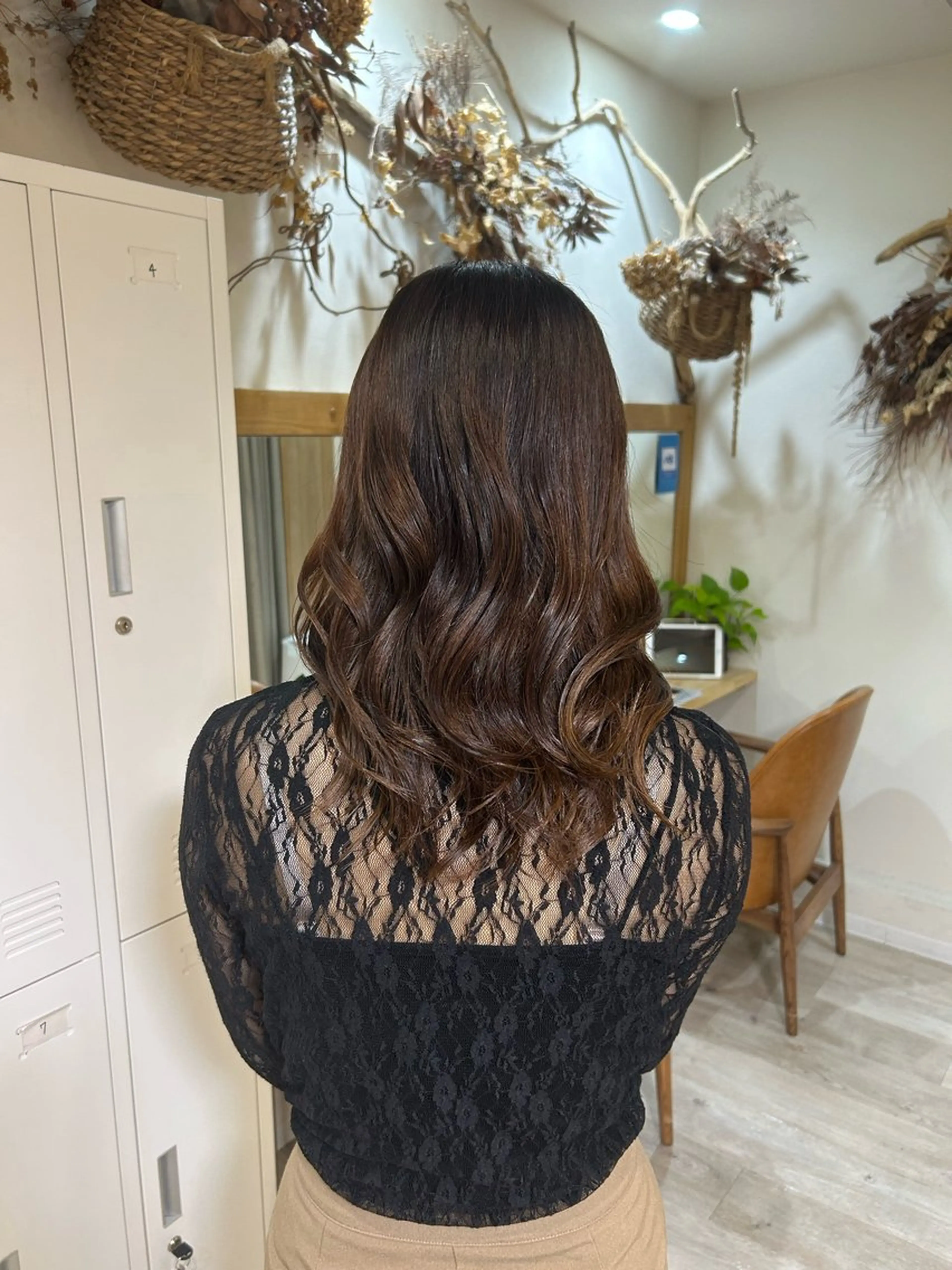 カラー ヘアカラー 白川 惺佳のヘアスタイル