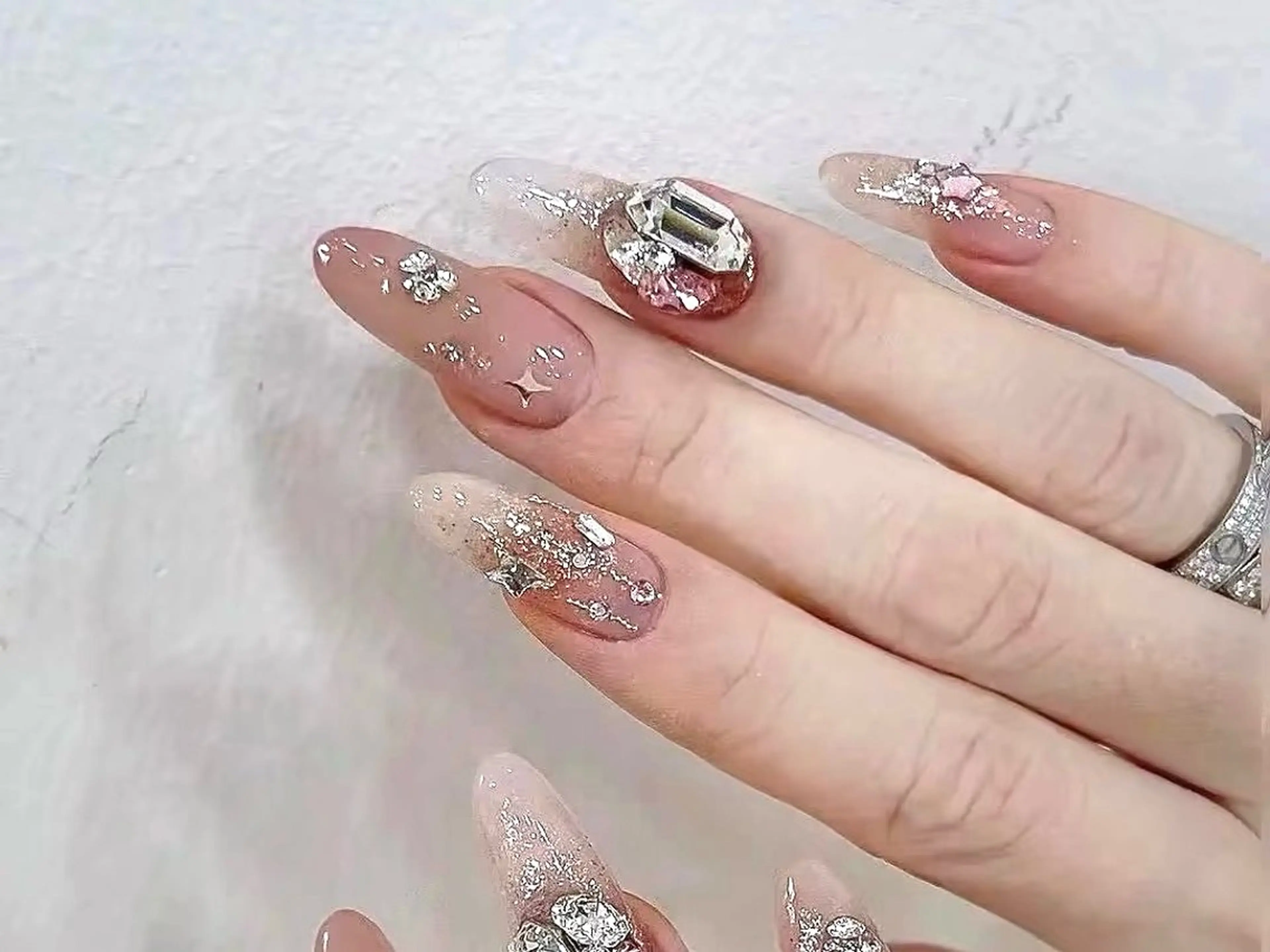 ネイル ハンドネイル TOUTOU所属・TOUTOU. Yuriのネイルデザイン