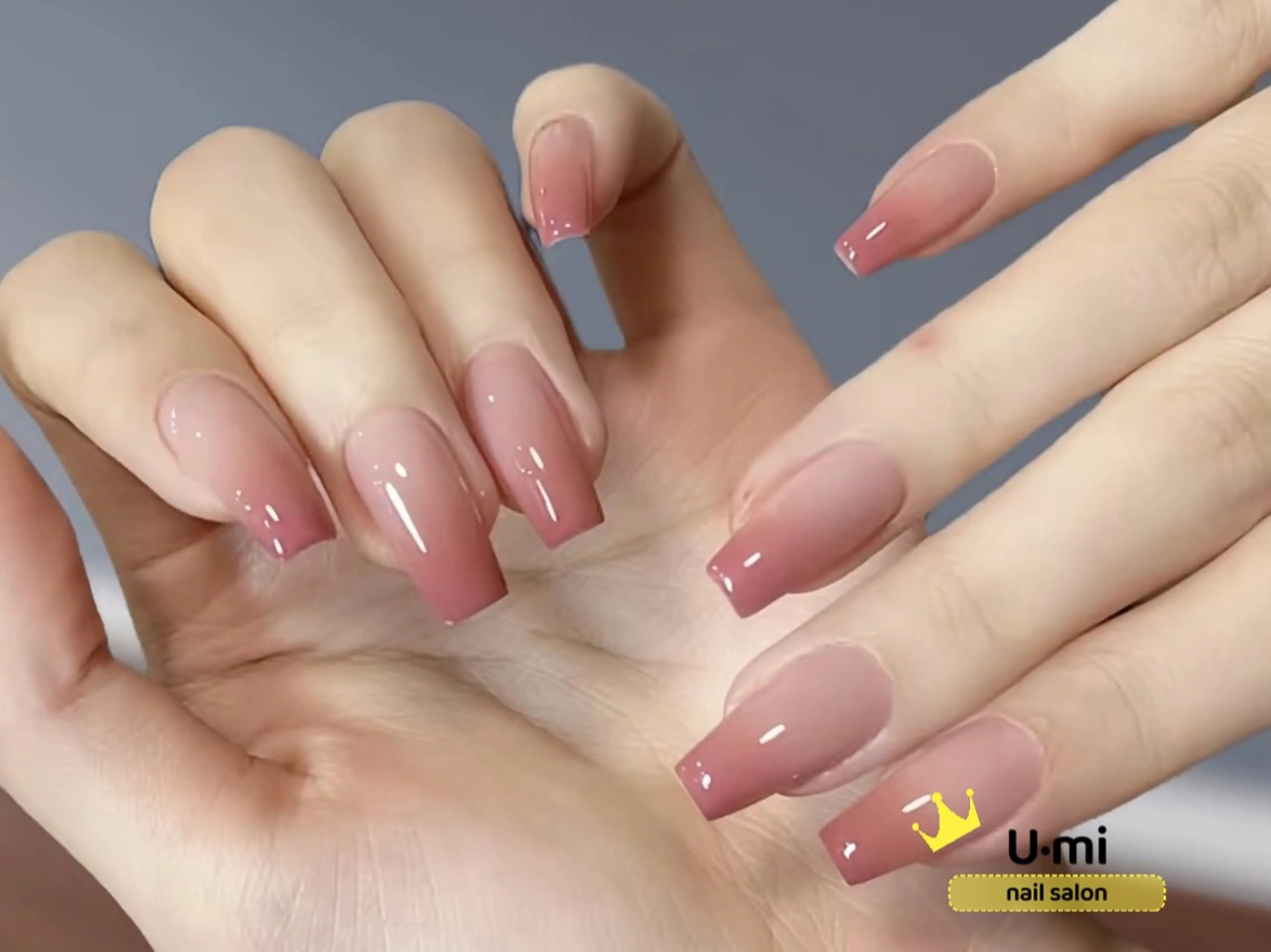 ネイル UMI ネイルサロン新宿🎀のネイルデザイン