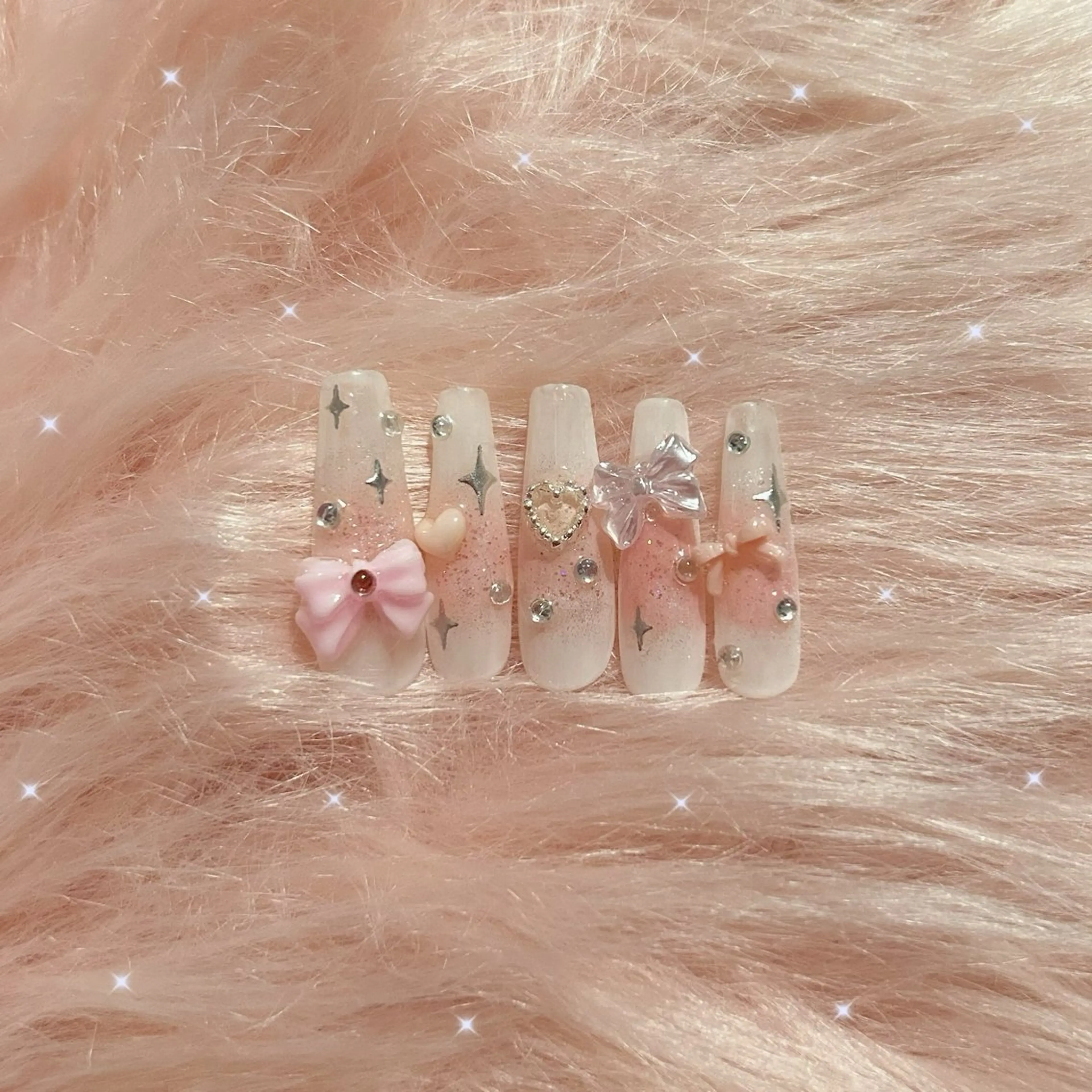 ネイル 🎀アネラ しま  🎀のネイルデザイン