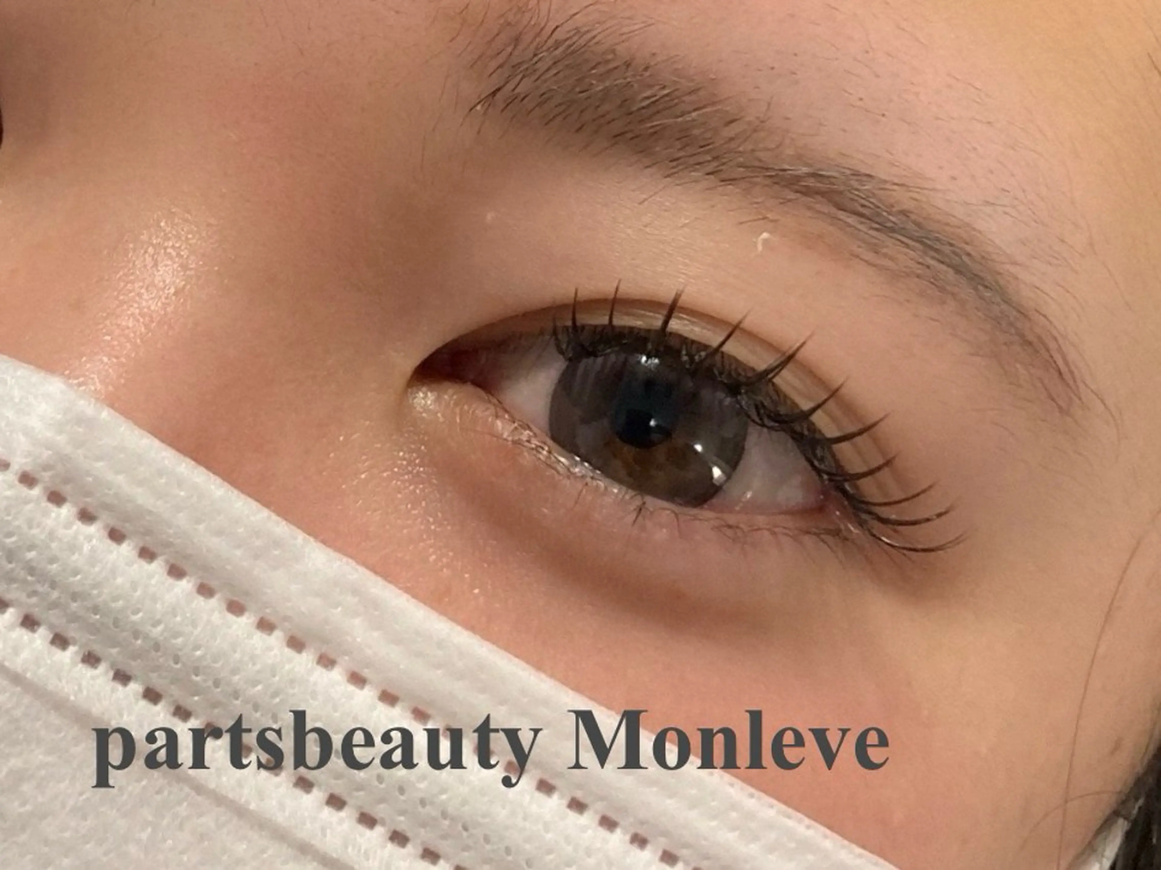 フラットラッシュ　60本3850円の写真