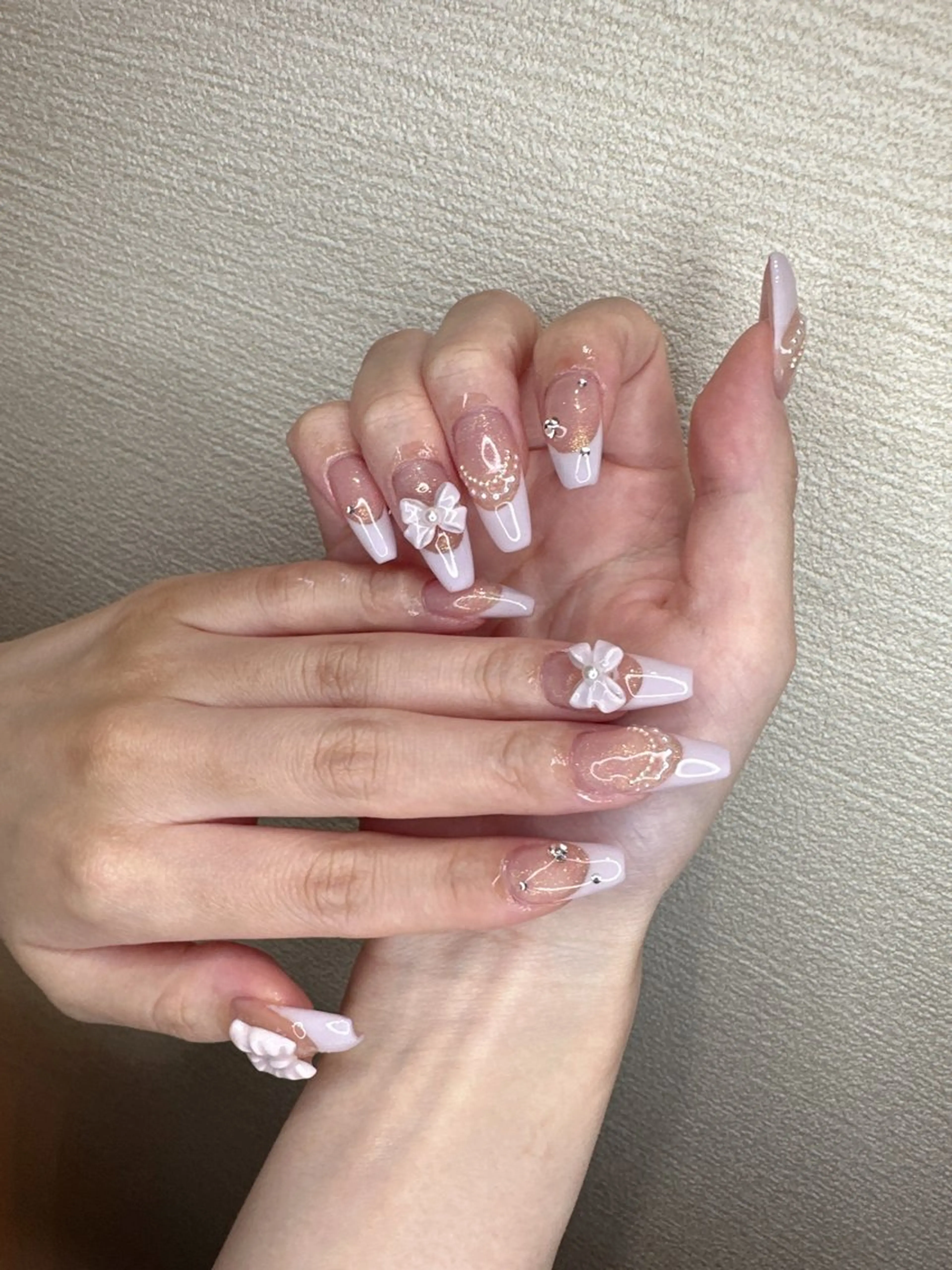 ネイル フレンチネイル 韓国ネイル リボン 春ネイル ワンホンネイル 恵比寿 The Nailのネイルデザイン