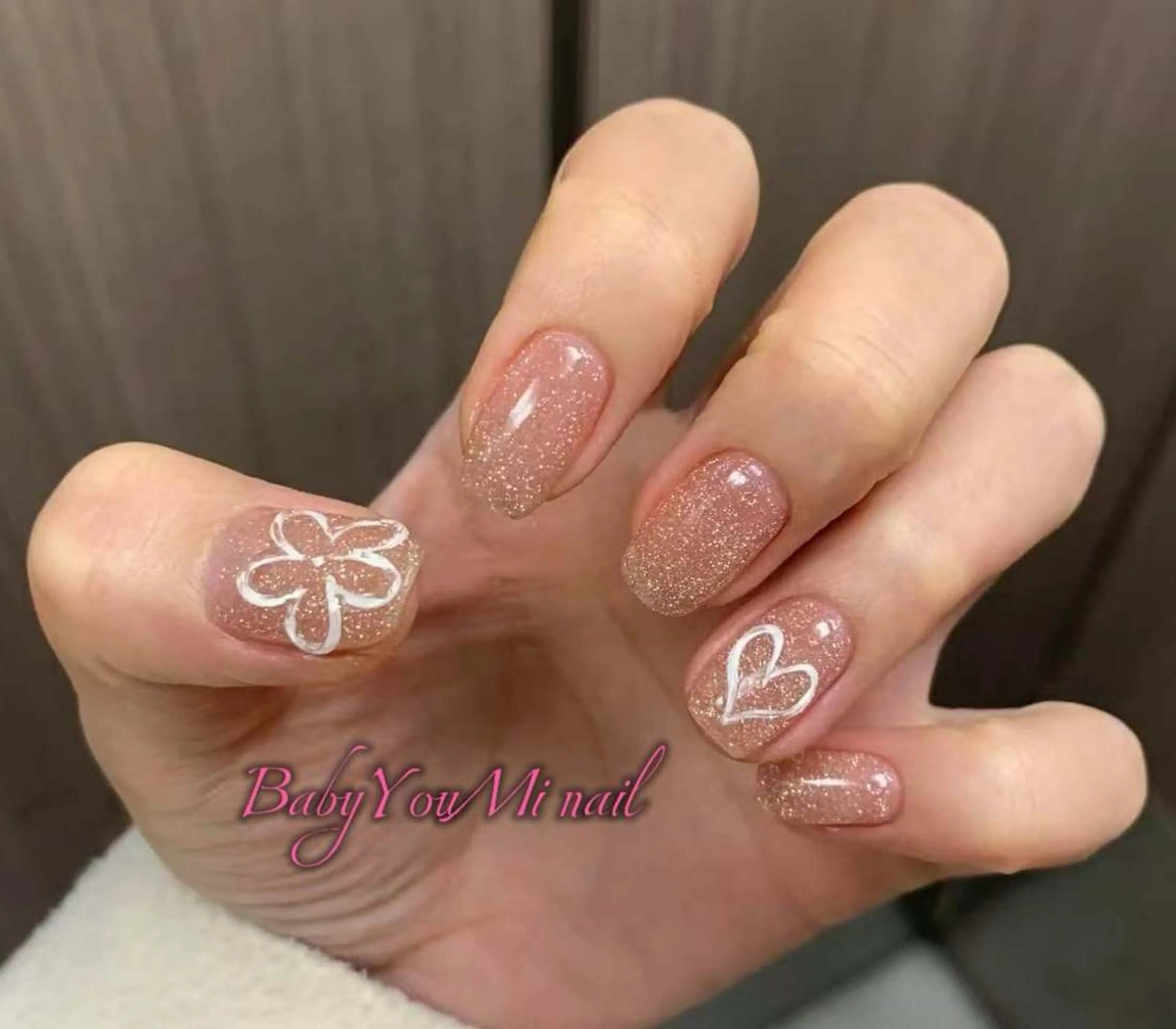 ネイル オーロラネイル フラワーネイル フットネイル フレンチネイル ジェルネイル ハンドネイル ハンドケア BabyYouMi nailのネイルデザイン