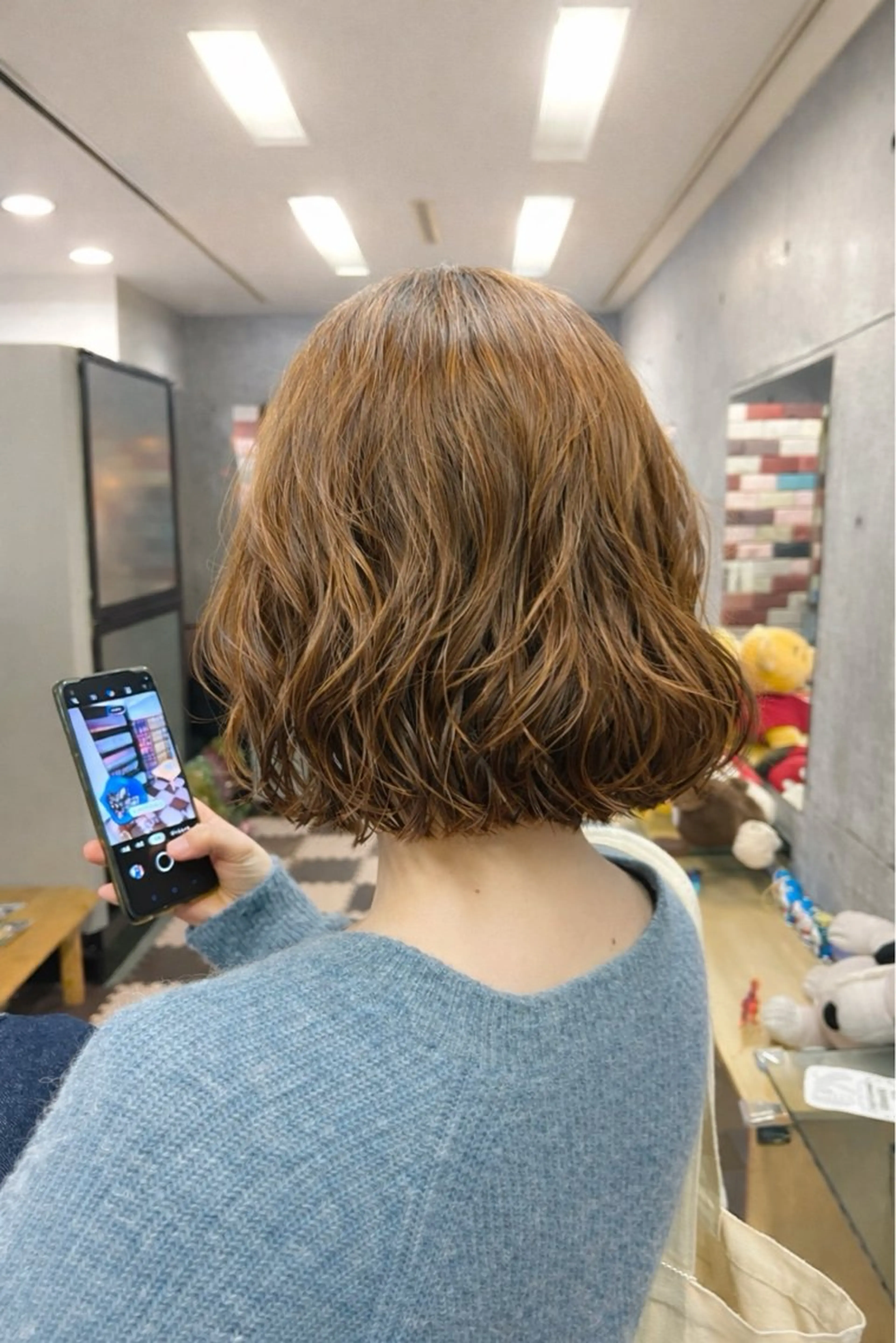 ミディアム パーマ ASAKURA 美容室のヘアスタイル