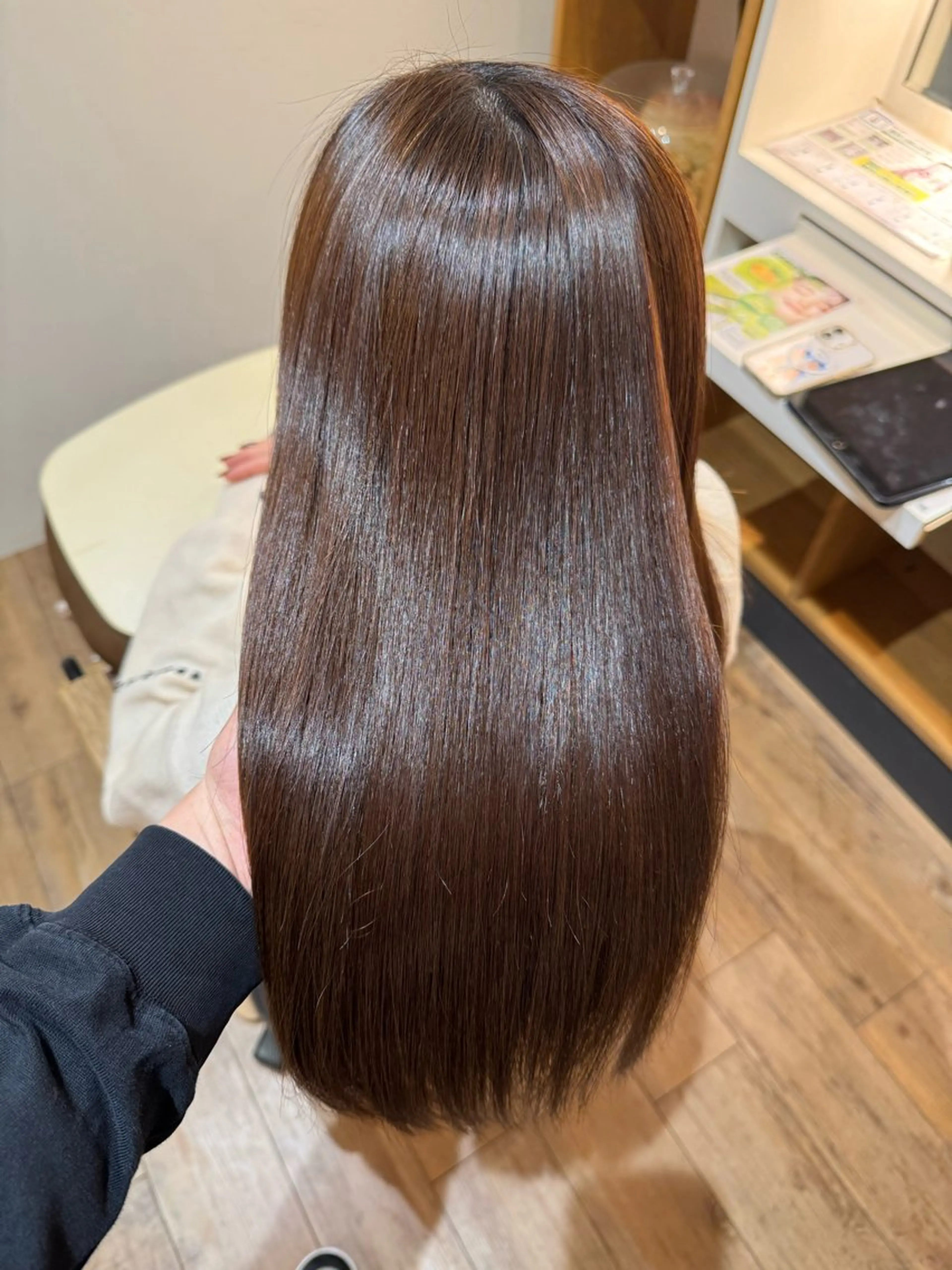 セミロング カット 縮毛矯正 トリートメント 美髪/髪質改善 川口凌弥のヘアスタイル