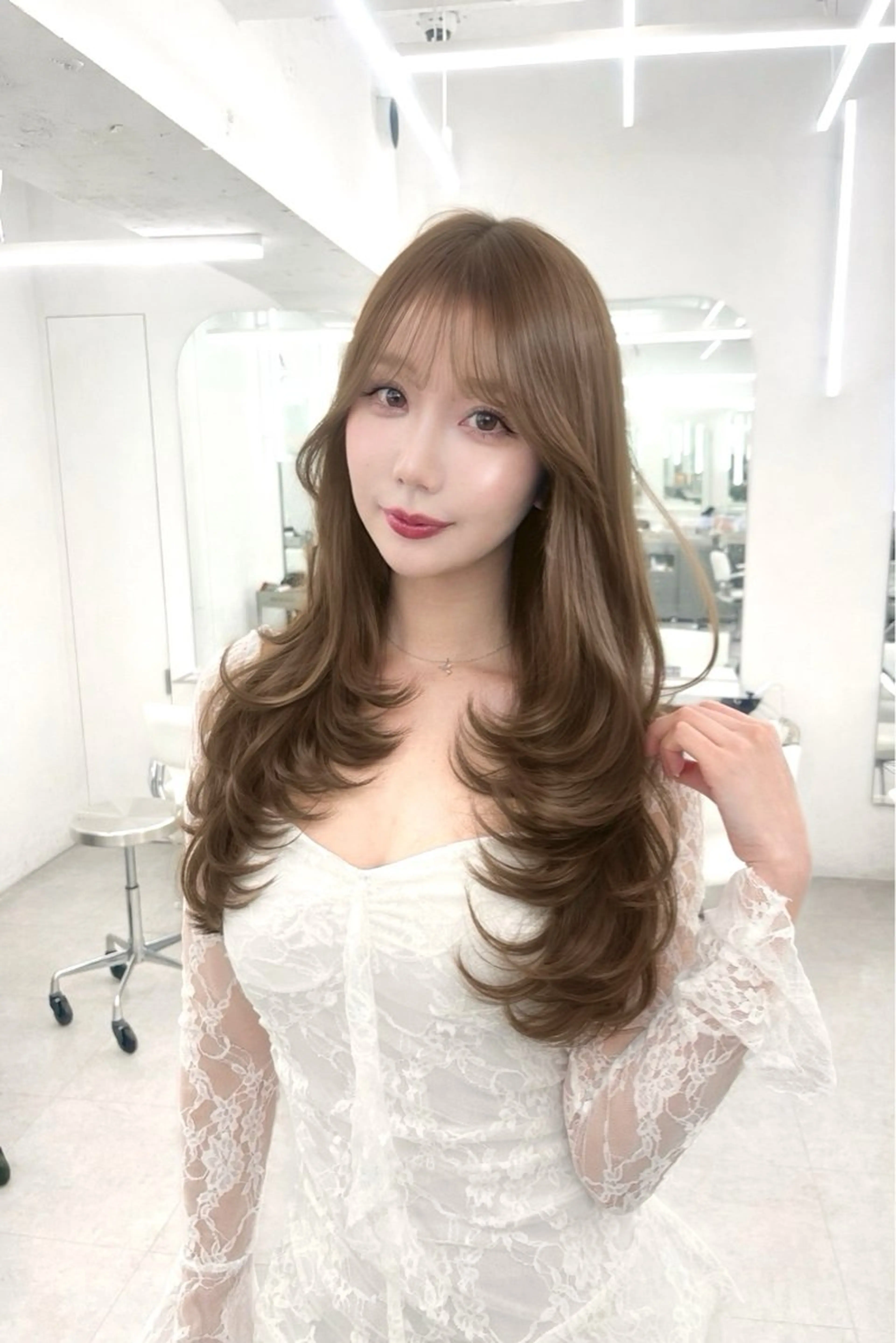 ロング カラー アッシュ ベージュカラー ブリーチ 透明感カラー ダブルカラー カット ヘアカラー トリートメント ヘアセット 透明感カラー✨🩵 韓国ヘアkanatoのヘアスタイル