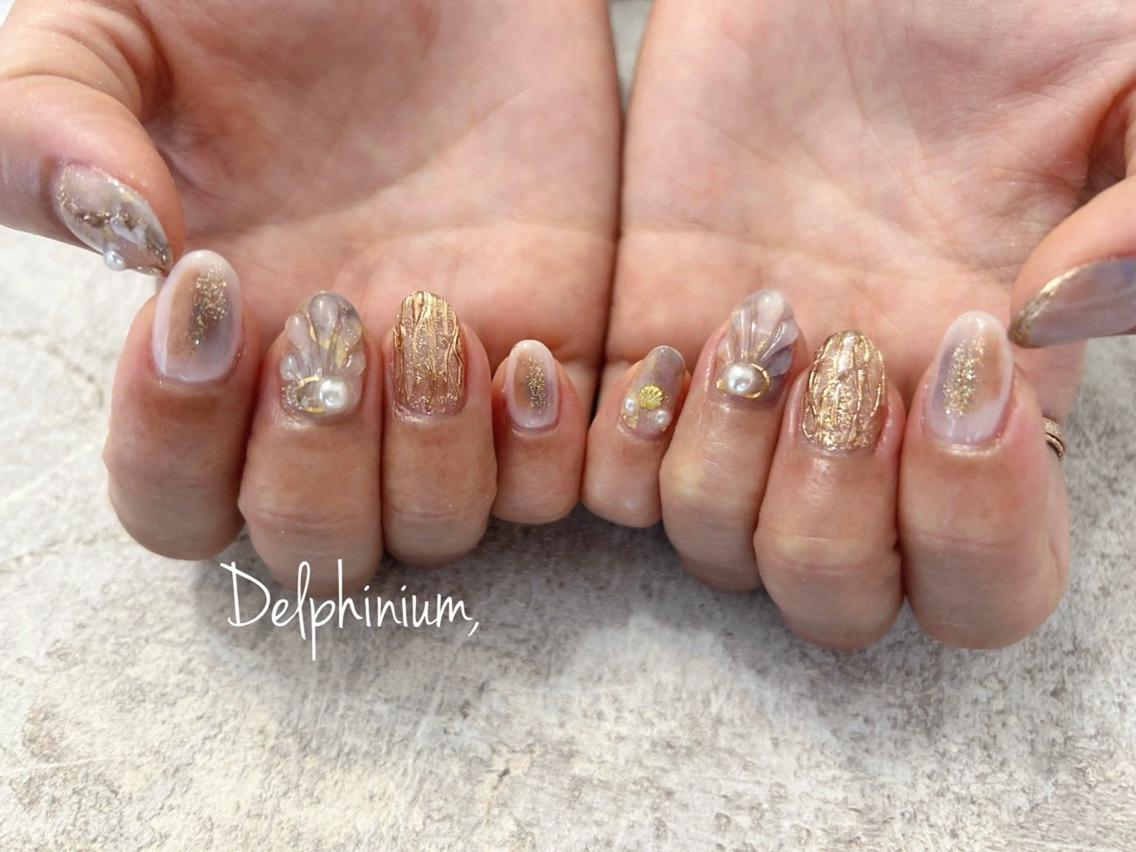 ネイル ニュアンスネイル 夏ネイル ハンドネイル 岡本 友恵のネイルデザイン