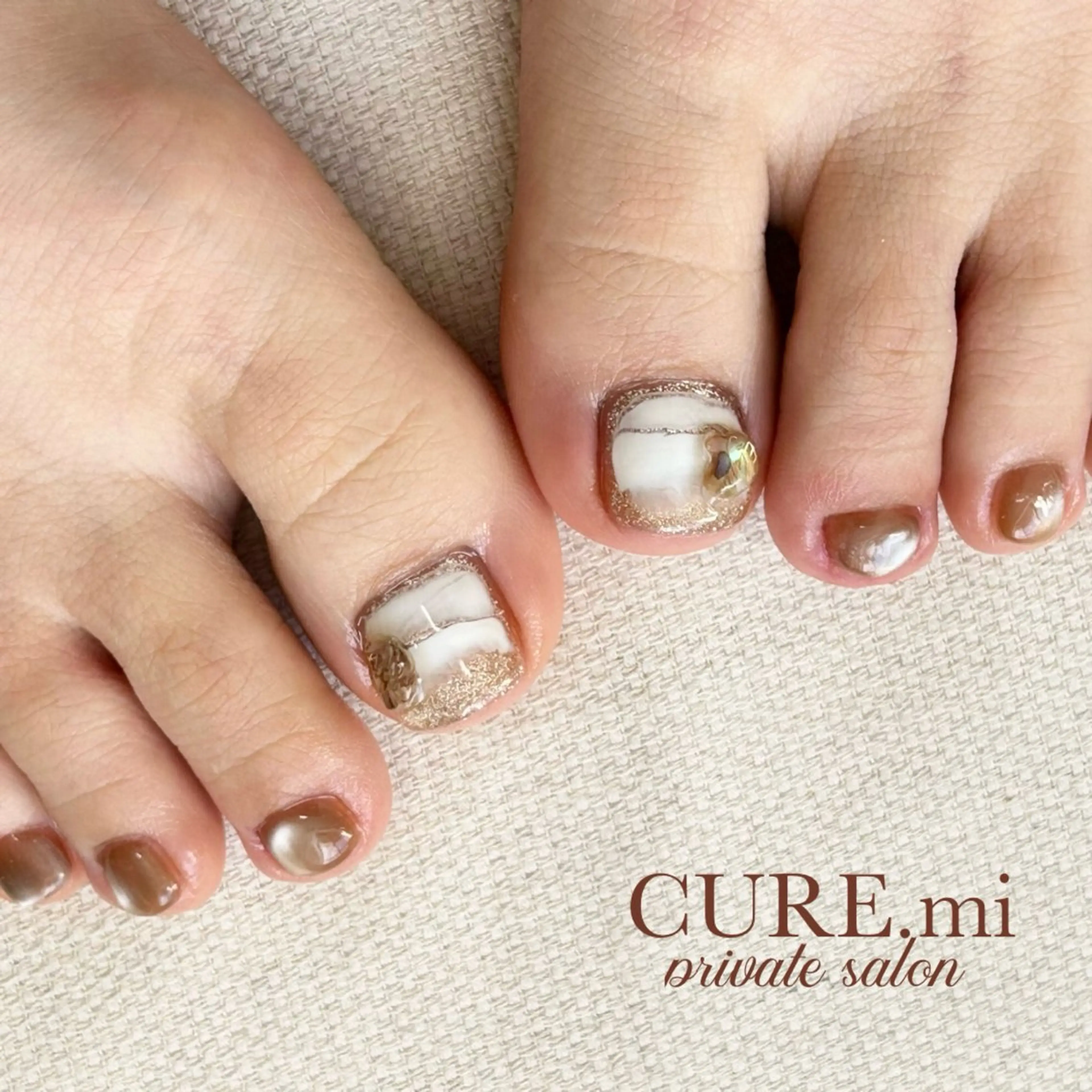 ネイル フラッシュネイル フットネイル キラキラネイル マグネットネイル ニュアンスネイル フットネイル 伊藤 美香のその他イメージ