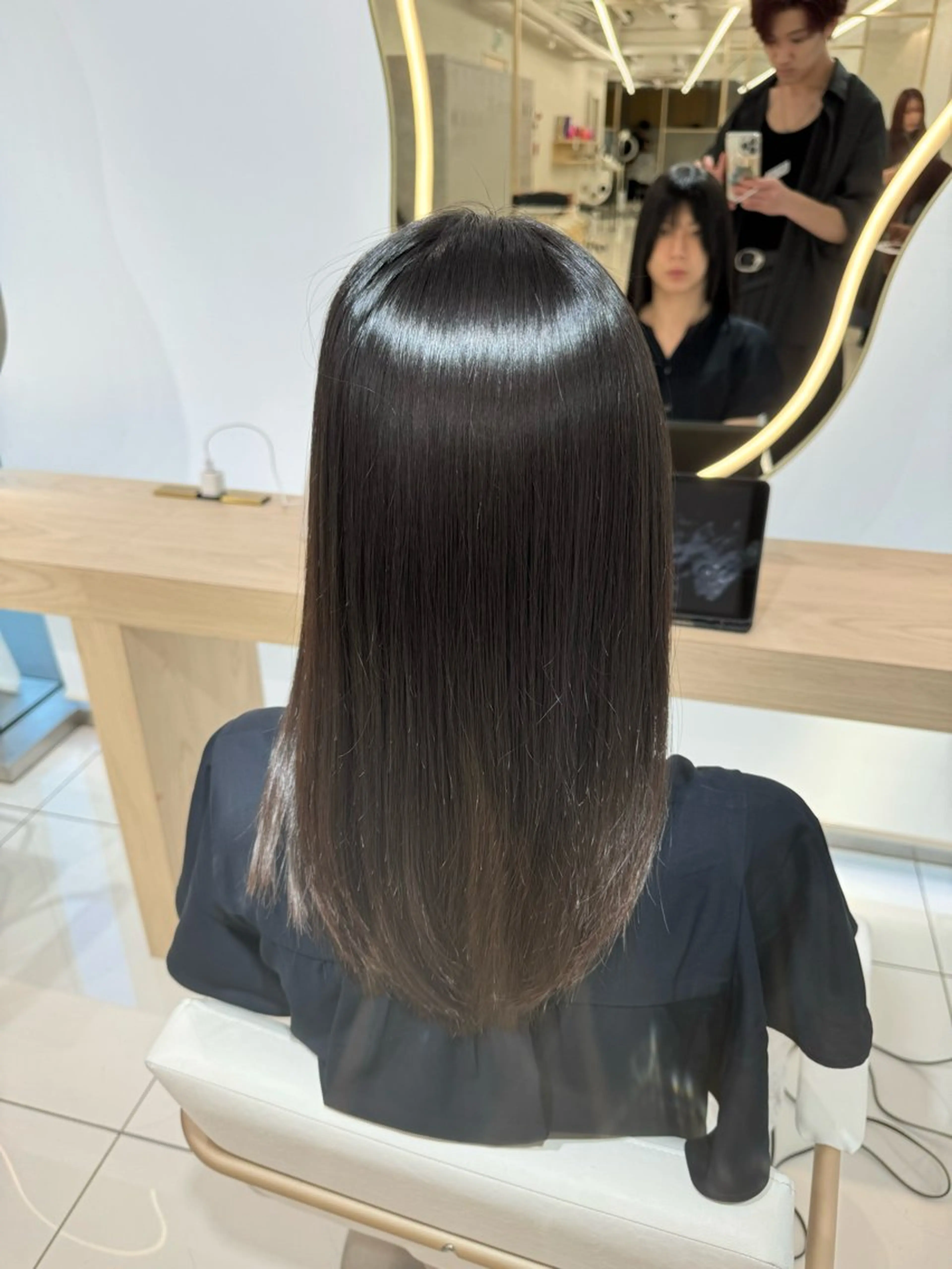 ロング 韓国レイヤー/ 顔まわり/西野和裕のヘアスタイル