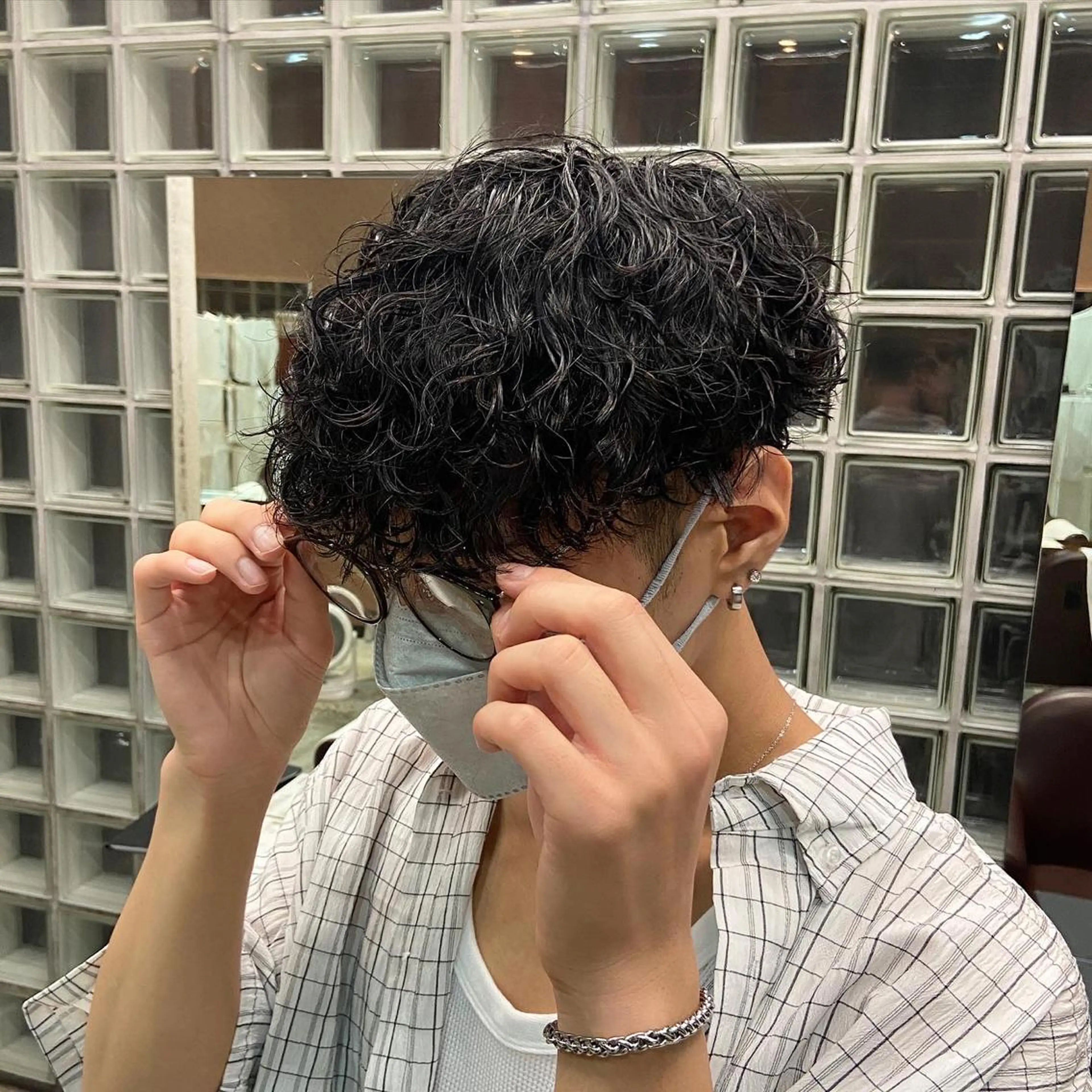 ショート パーマ メンズ メンズパーマ 波巻きパーマ スパイラルパーマ 🌀パーマ特化 美容師🌀/しゅんのヘアスタイル