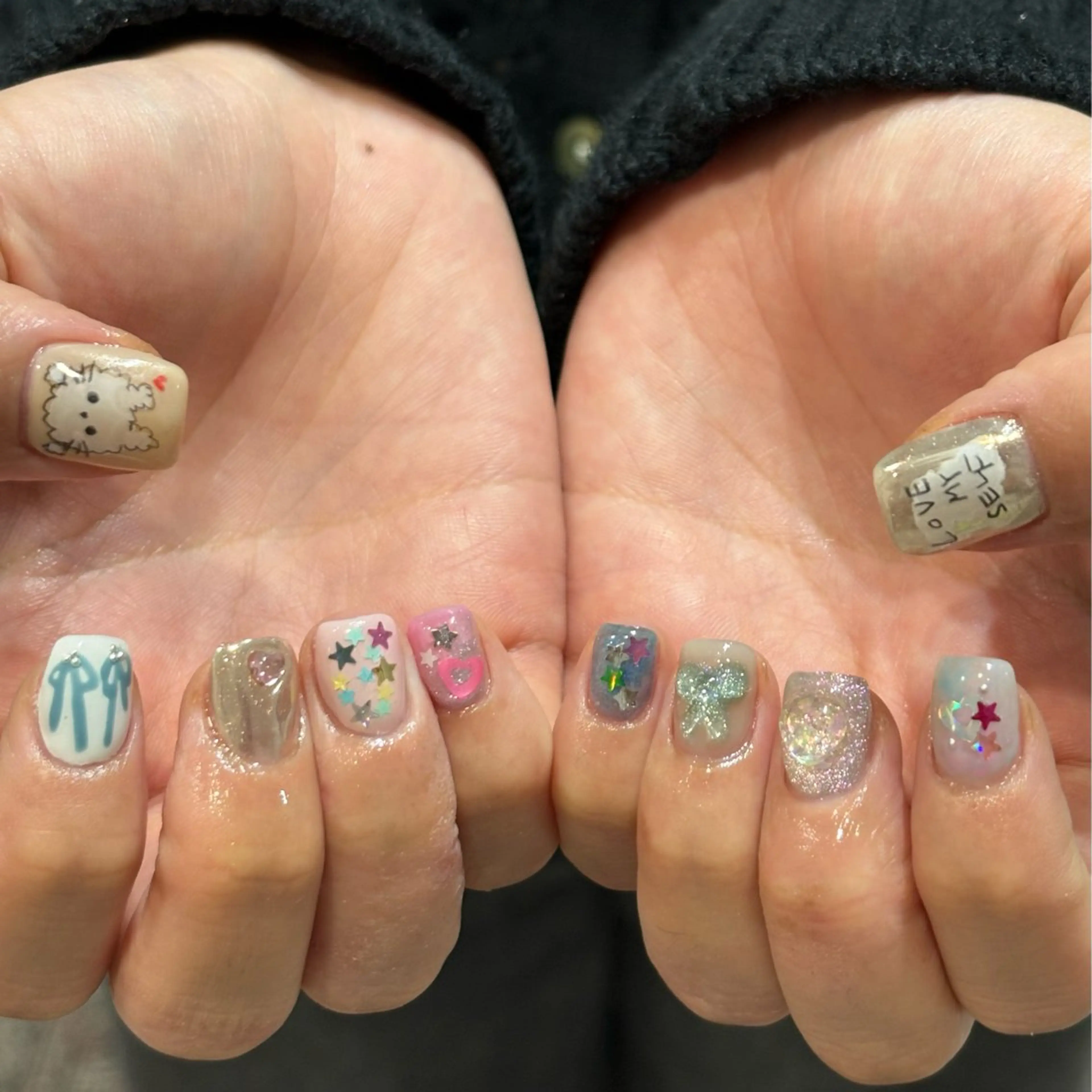 ショート ハンドネイル 0203ムニムサン 💙Honokaのネイルデザイン