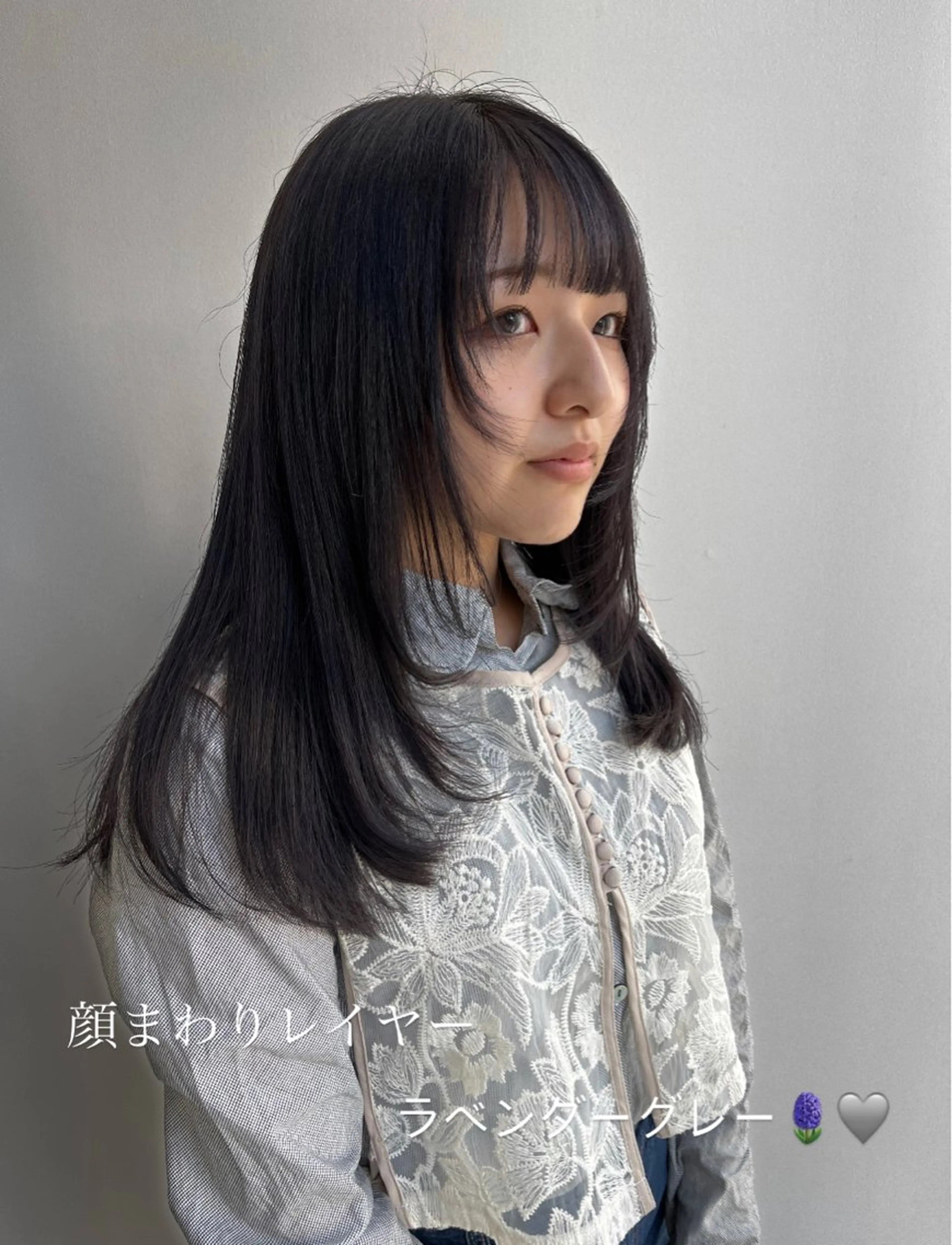 セミロング カラー ヘアアレンジ 顔まわりレイヤー レイヤーカット 🥀暖色韓国ヘア💕 保科侑花のヘアスタイル