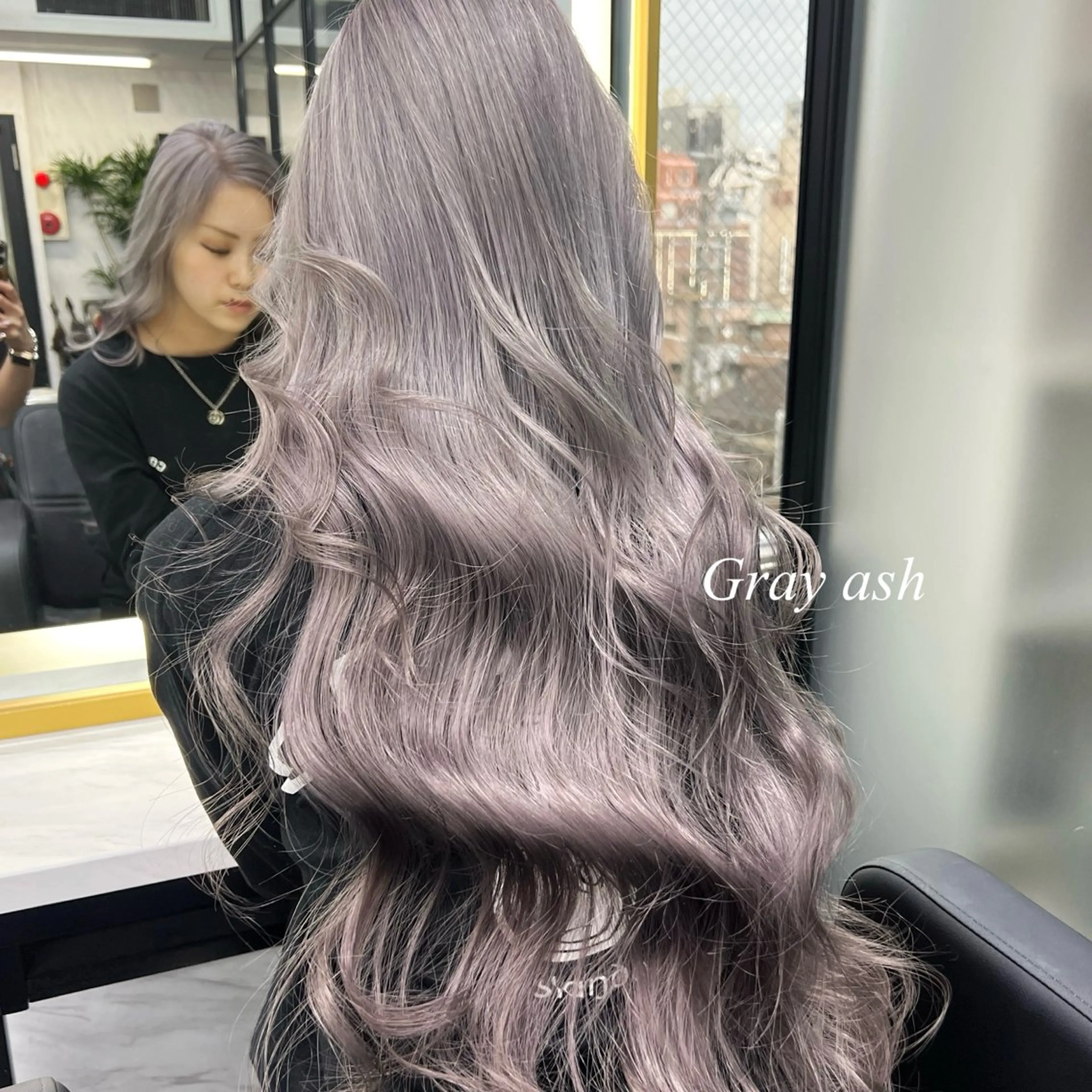 ロング カラー シールエクステ ハイトーンカラー エクステ ヘアカラー シールエクステ特化 ハイトーン、NANAのヘアスタイル