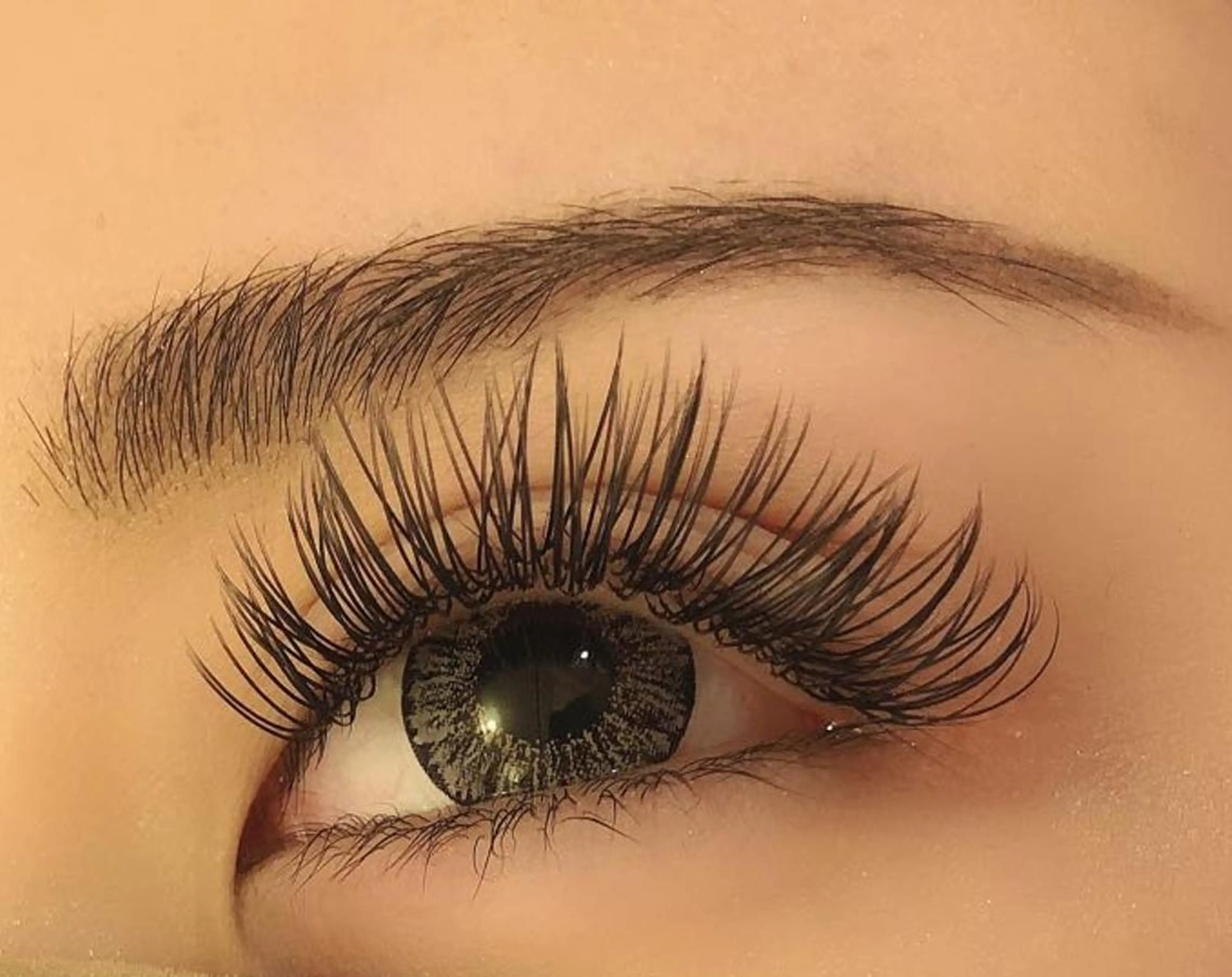 マツエク・マツパ 付け放題 フラットラッシュ マツエク Ali Beauty Salon 新小岩のマツエク・マツパデザイン