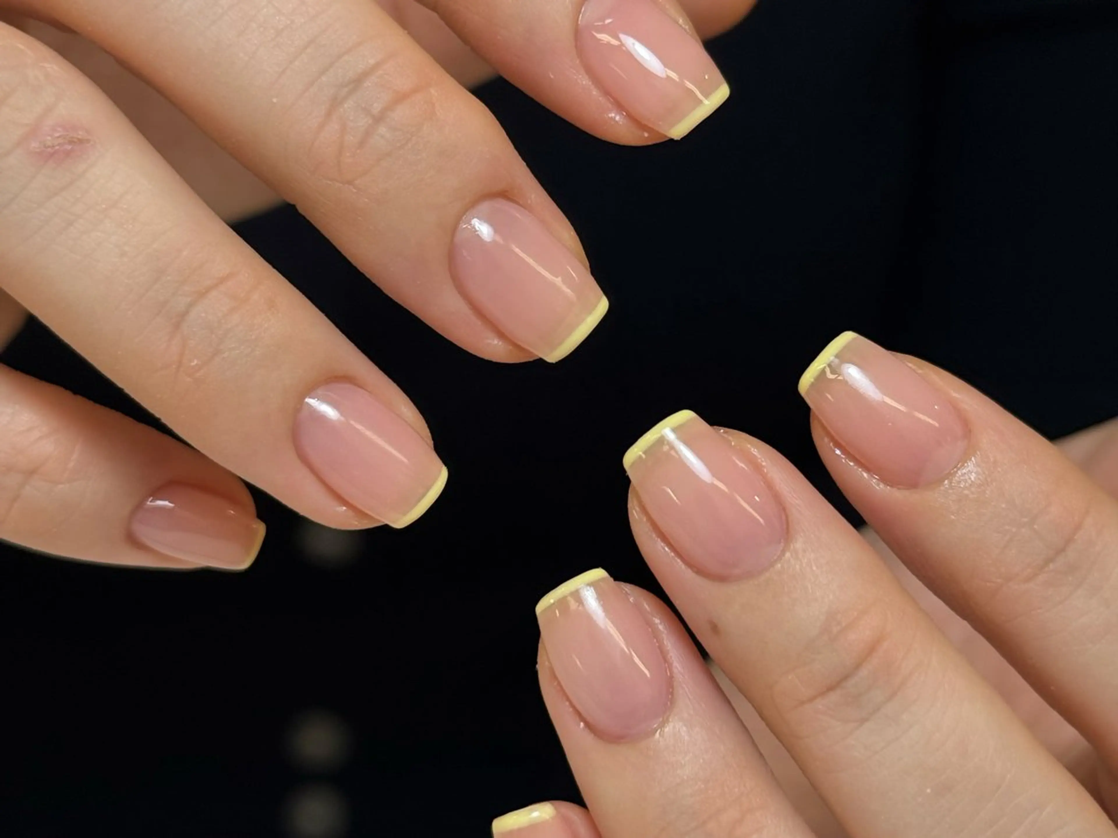 ネイル チークネイル フレンチネイル 韓国ネイル マグネットネイル 持ち込み ハンドネイル Hi nail🎀 池袋kozueのネイルデザイン