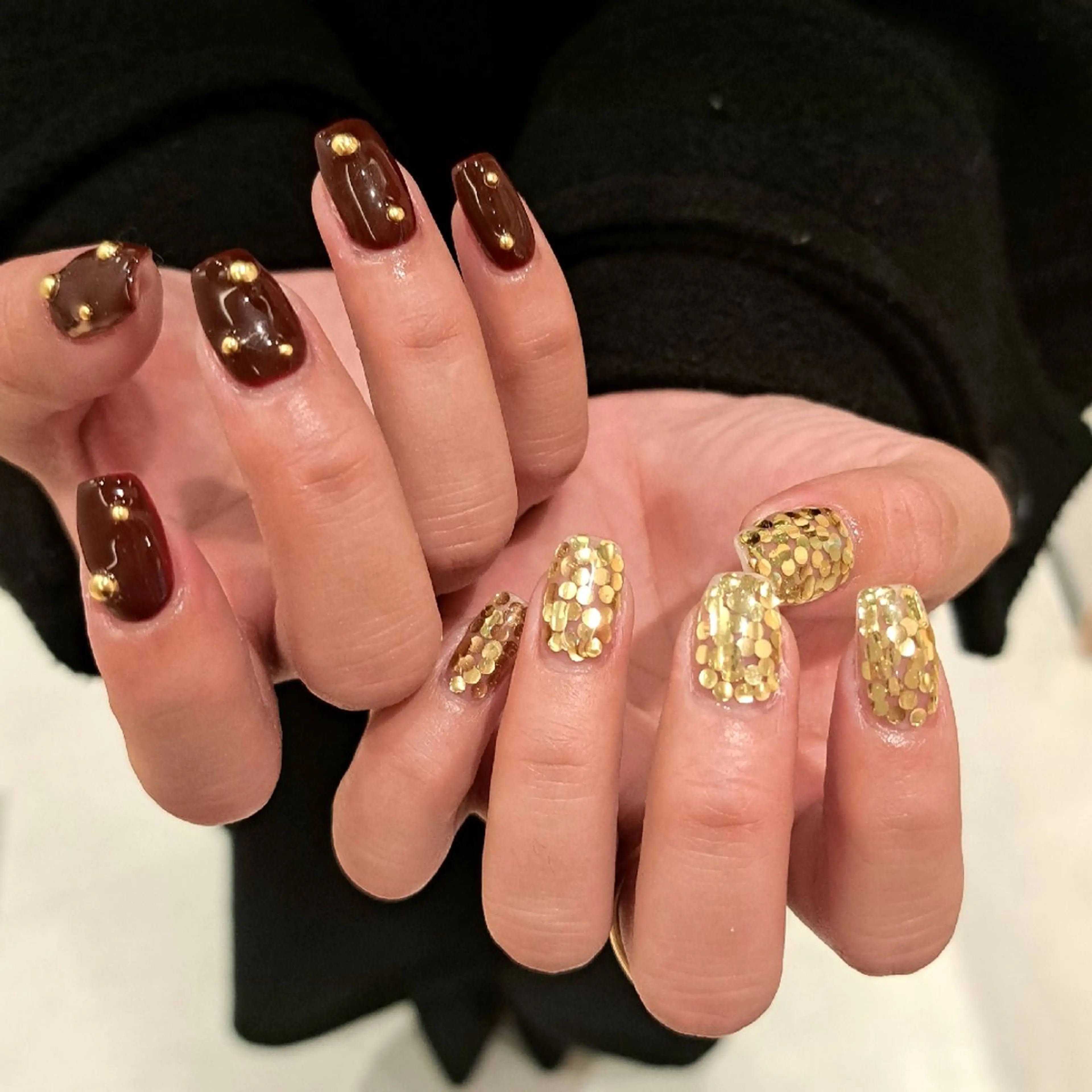ネイル アートネイル ボルドー ゴールド ホログラムネイル 持ち込み ハンドネイル Nail mood デザイン持ち込みokのネイルデザイン