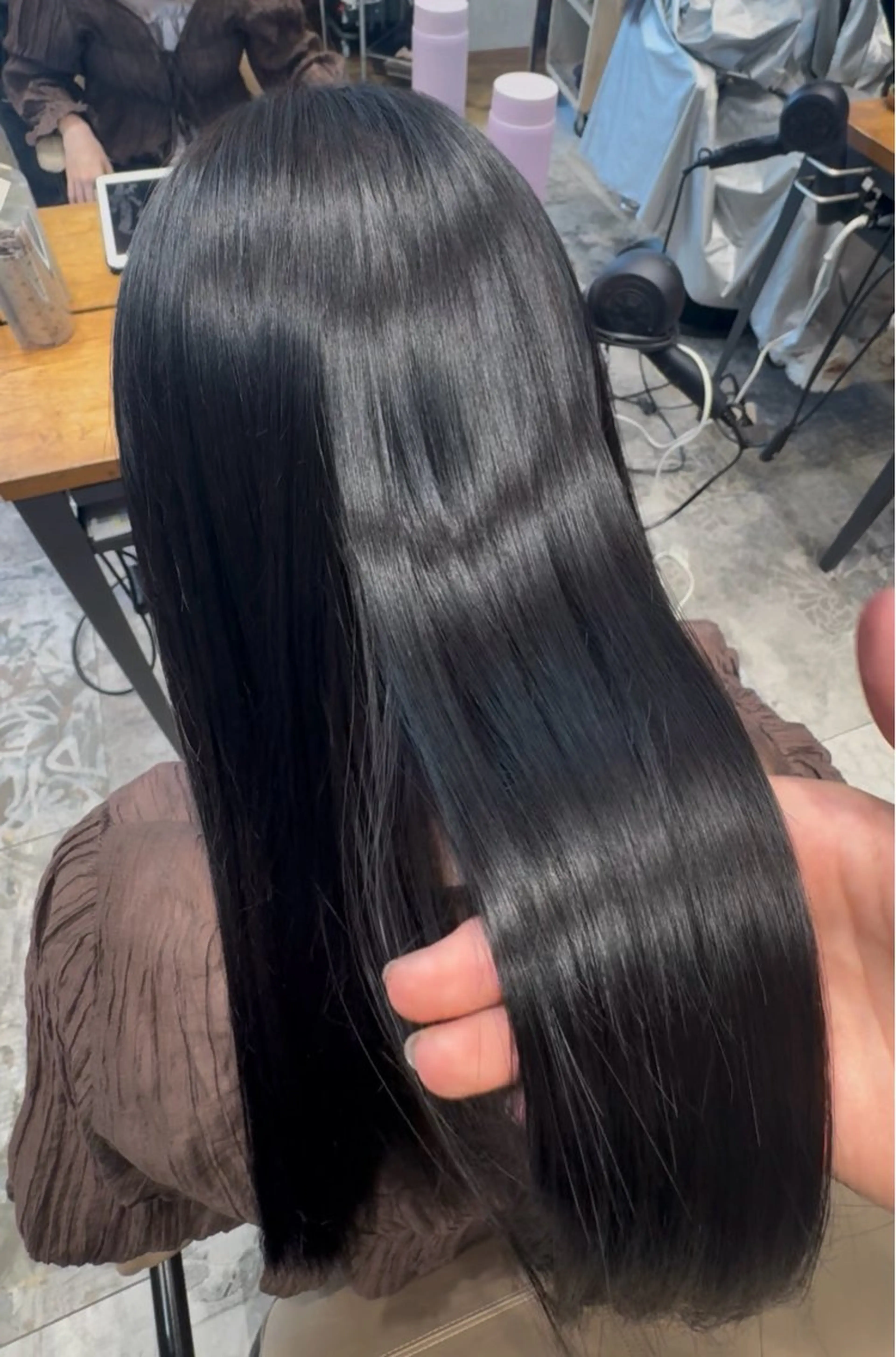 ロング カラー 大内 杏珈のヘアスタイル