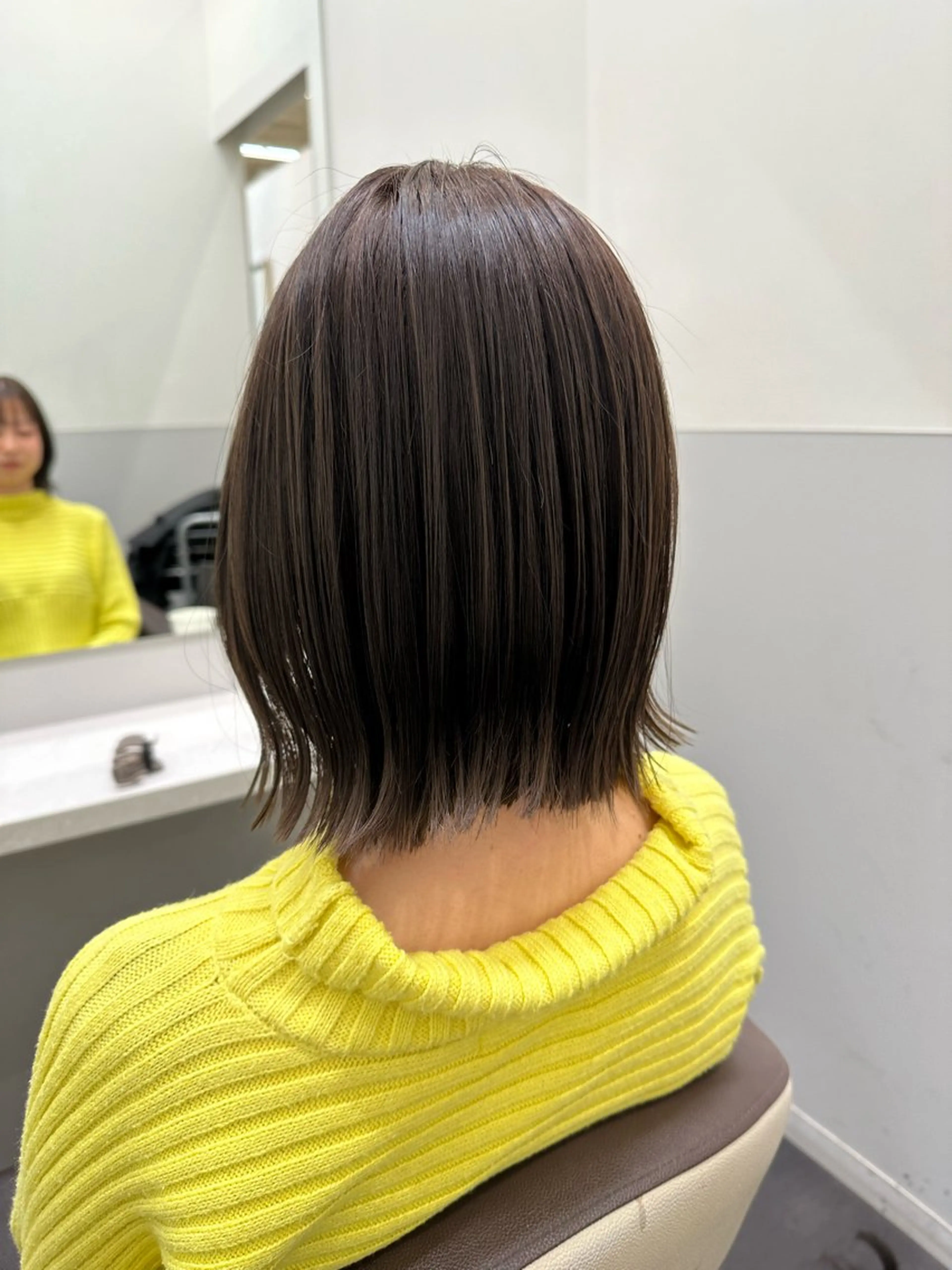 ミディアム カラー 切りっぱなしボブ ブリーチ 透明感カラー グレージュ ブリーチなしカラー カット ヘアカラー トリートメント 【美髪矯正 /髪質改善】RINのヘアスタイル