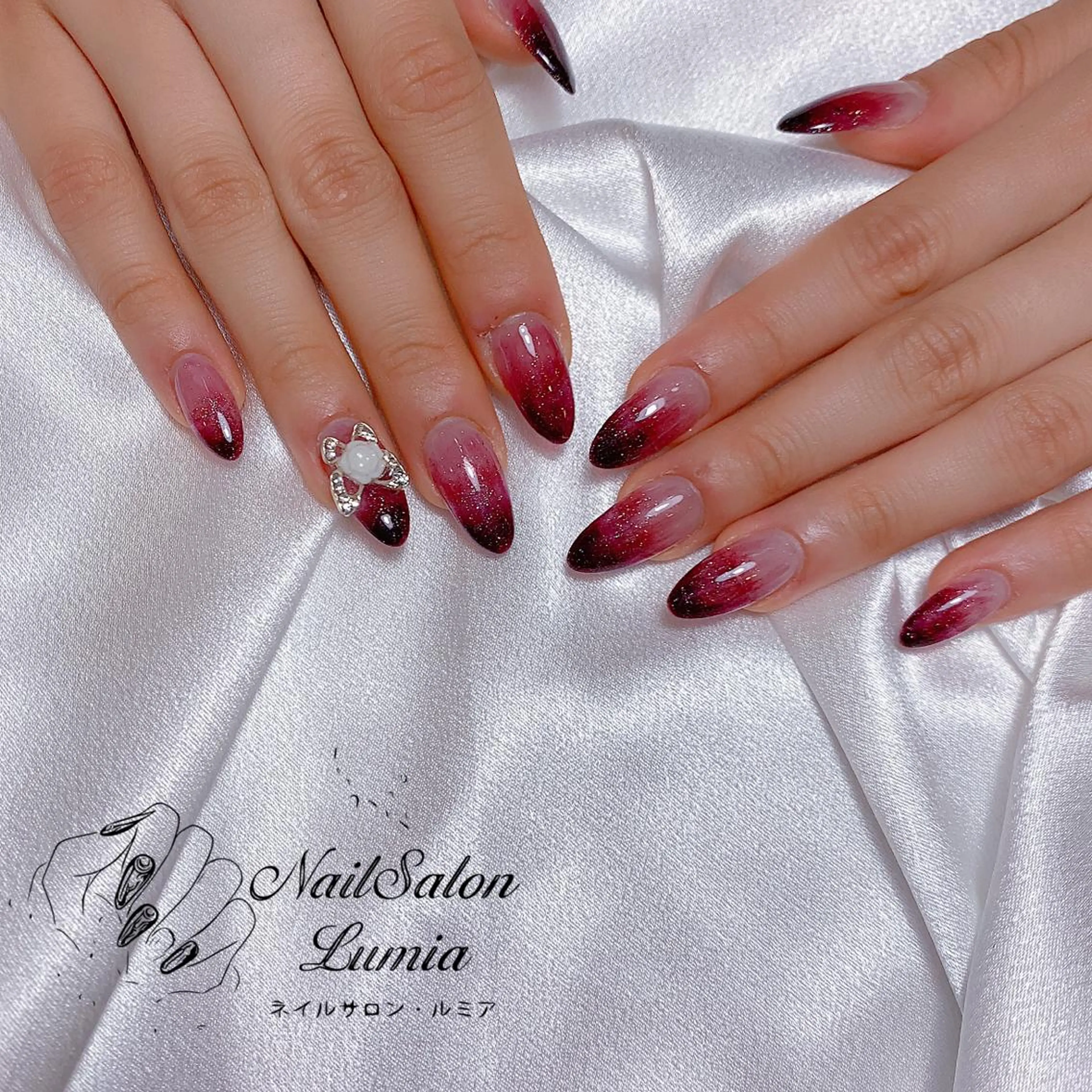 ネイル グラデーション ラメ(グリッター) ラメグラデーション ネイルチップ ハンドネイル ネイルサロン ルミア Lumia 店長のネイルデザイン