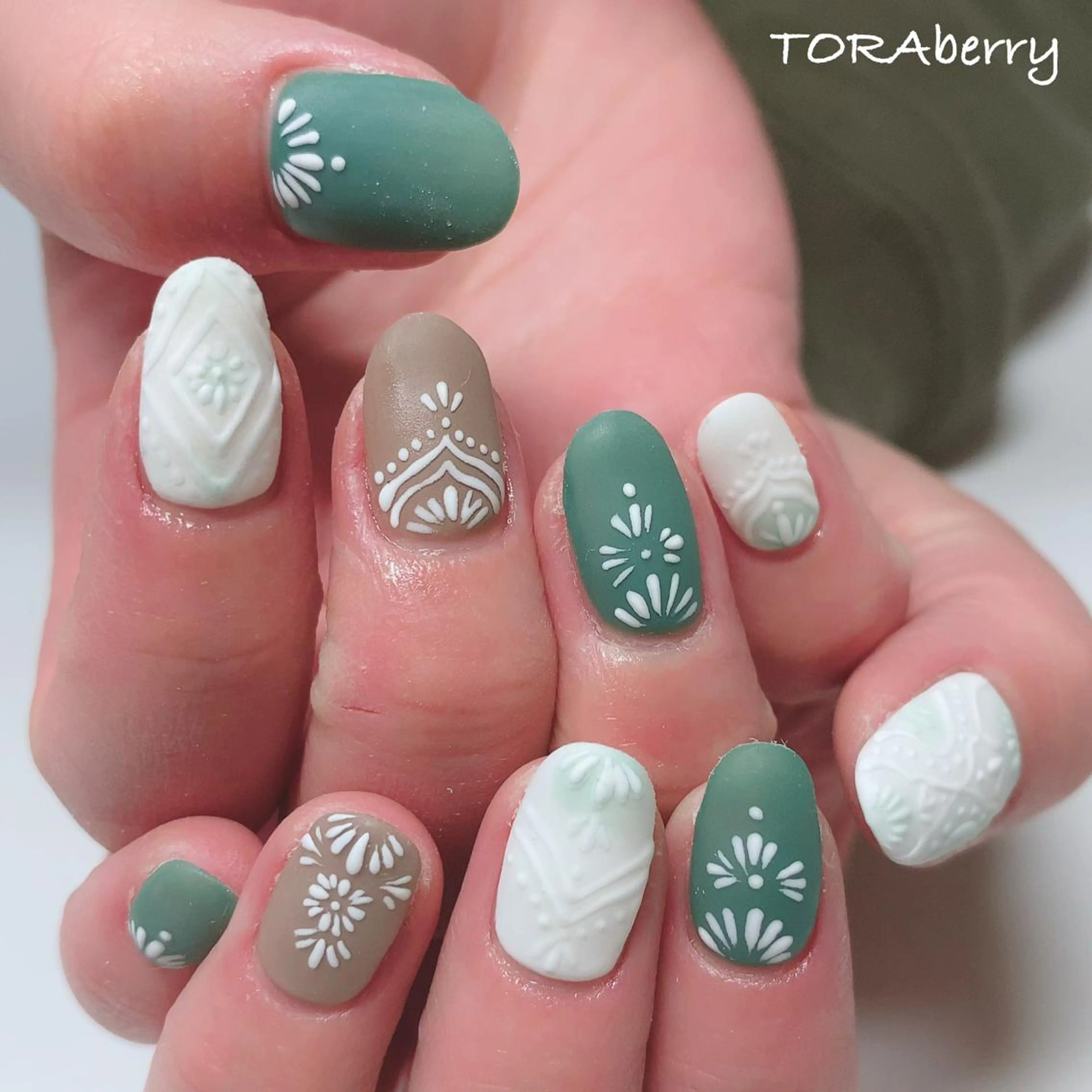 ネイル ハンドネイル ネイリスト なつみのネイルデザイン