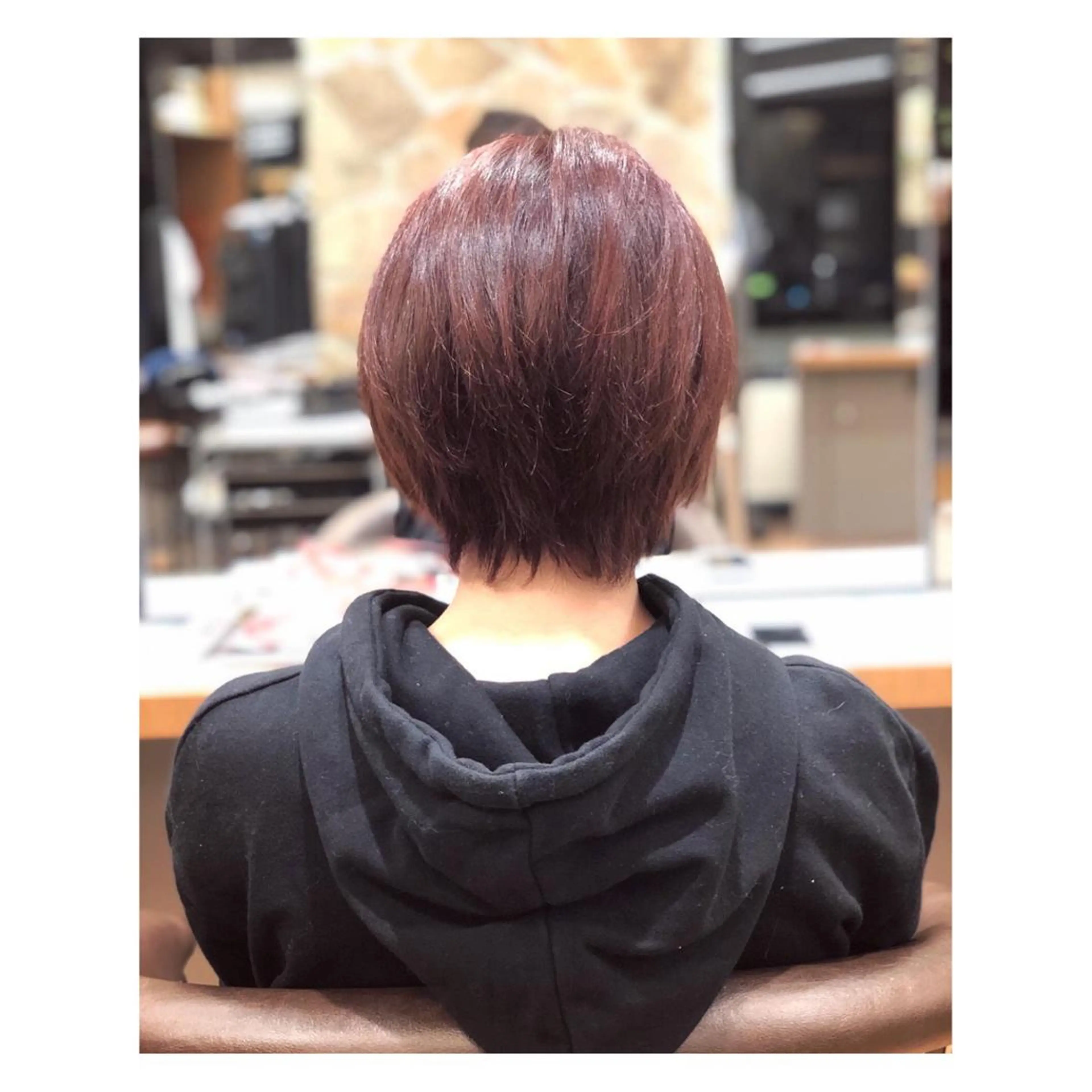 ショート レイヤー/グレージュ メンズパーマのヘアスタイル