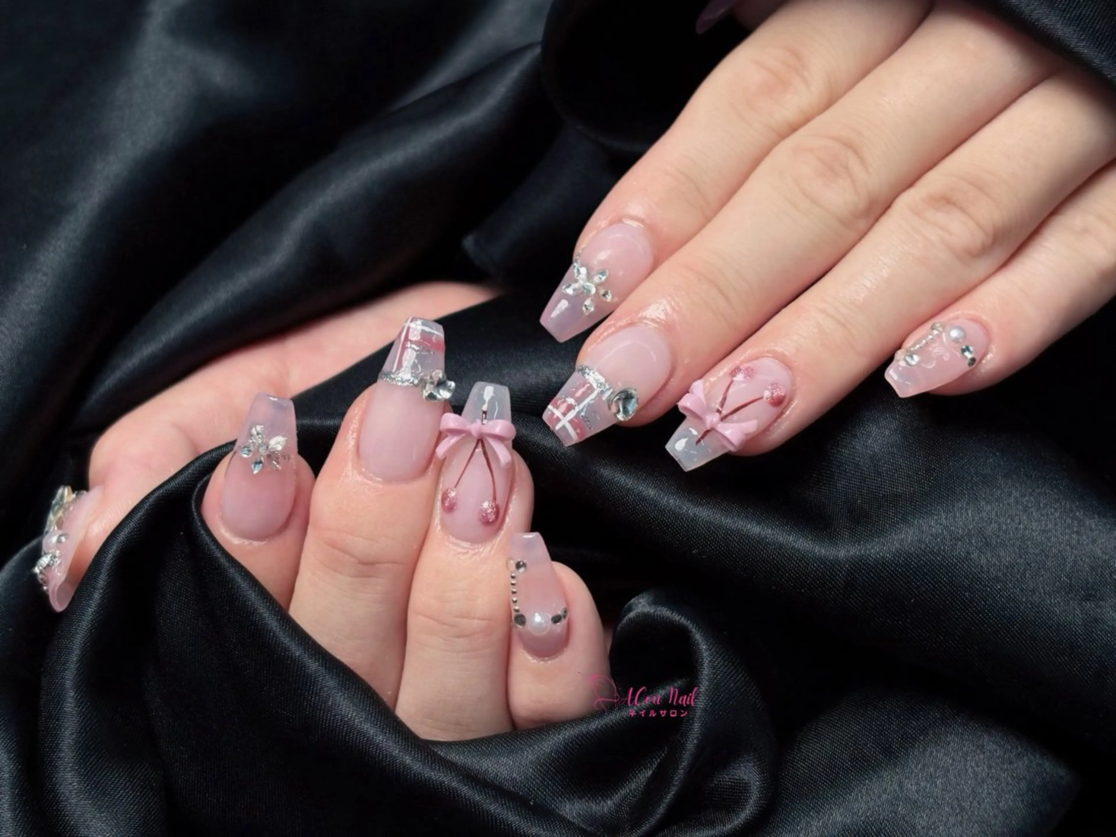 ネイル 桜ネイル 長さ出し フラワーネイル フレンチネイル ジェルネイル ハンドネイル ACon NailSalonのネイルデザイン