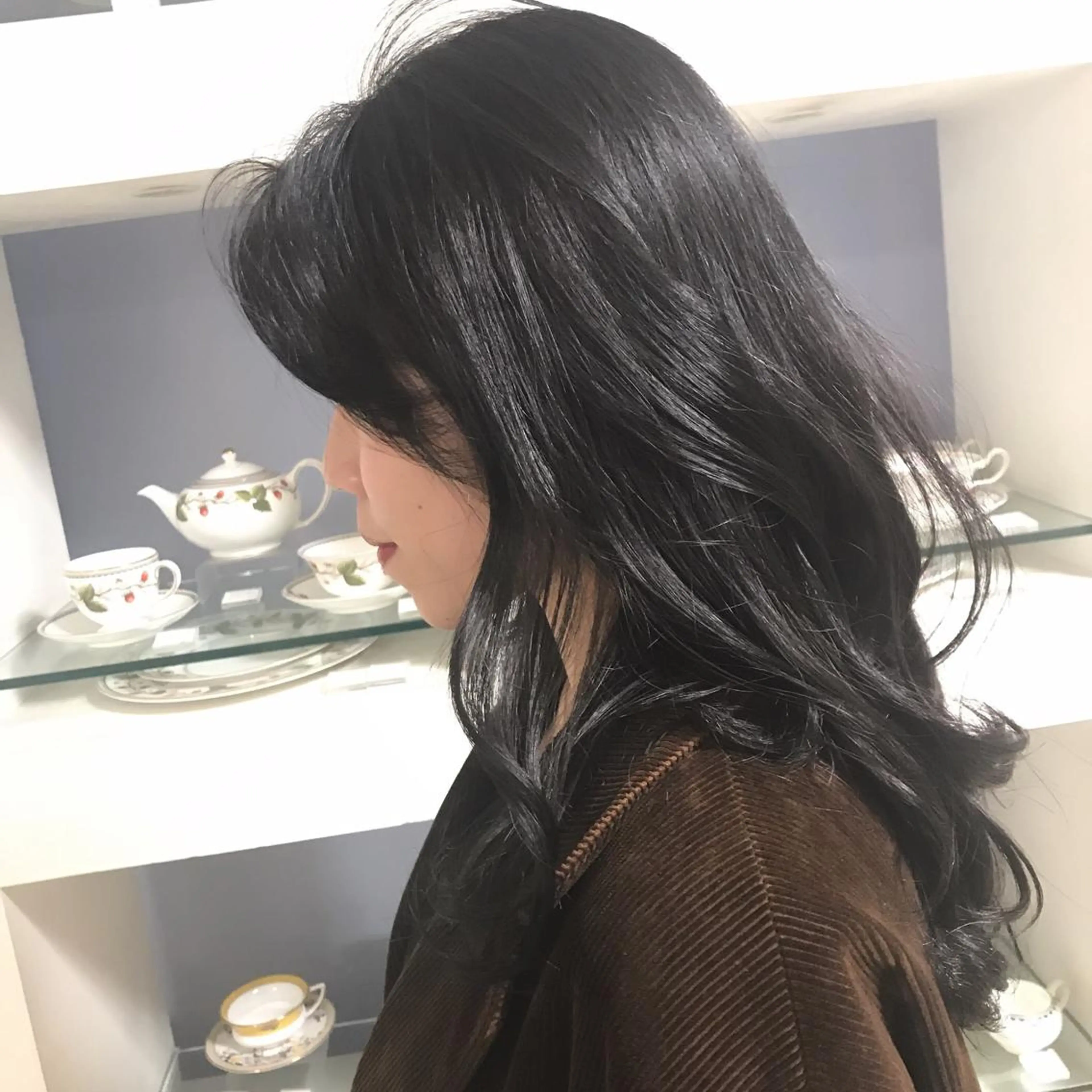 ロング カラー ヘアアレンジ 黒髪 ブラウンカラー 透明感カラー yu-ri🩷 韓国ヘアのヘアスタイル