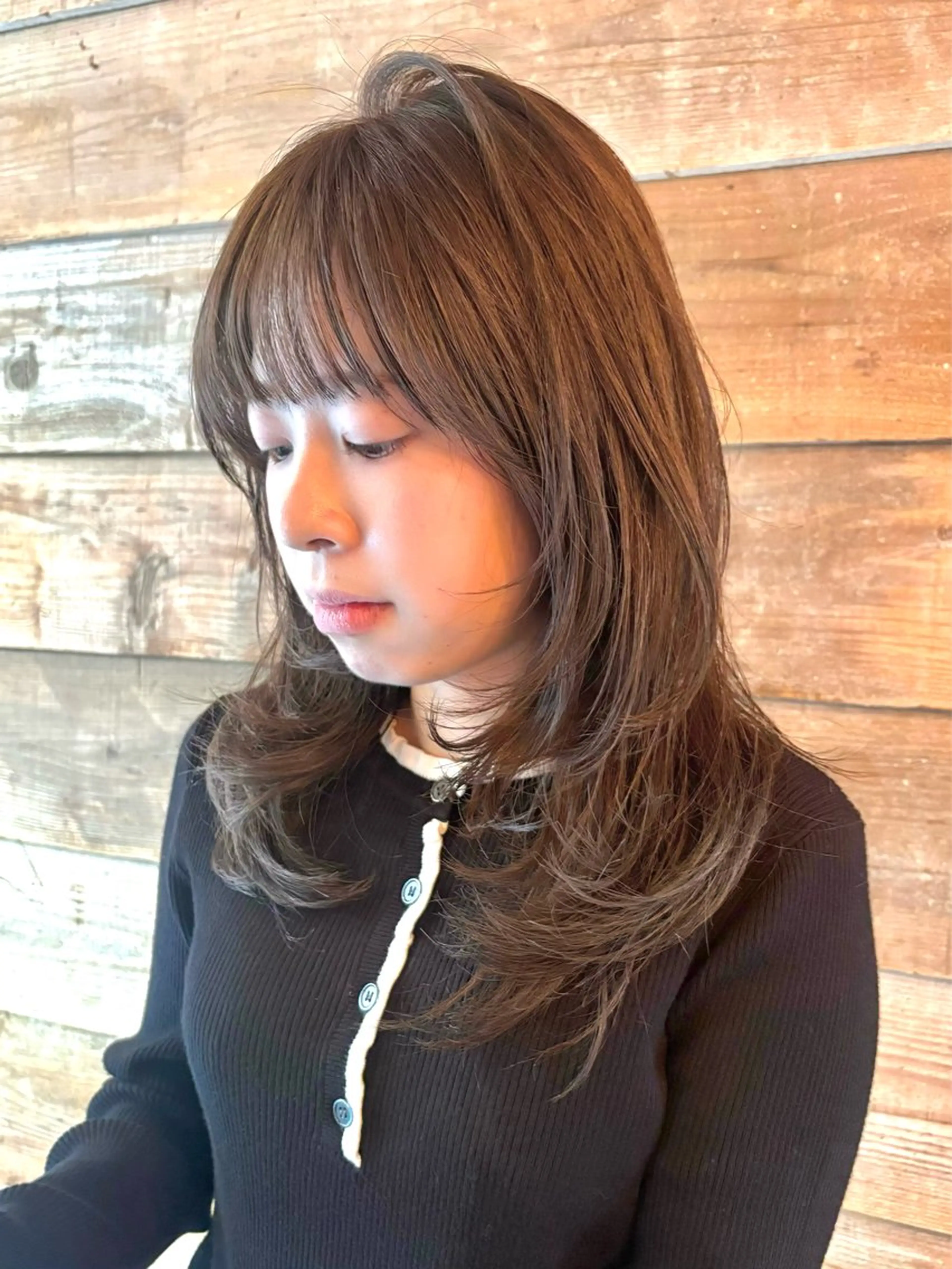 ミディアム カラー パーマ カット ヘアカラー レイヤー/透明感/ ブリーチなし/わかなのヘアスタイル