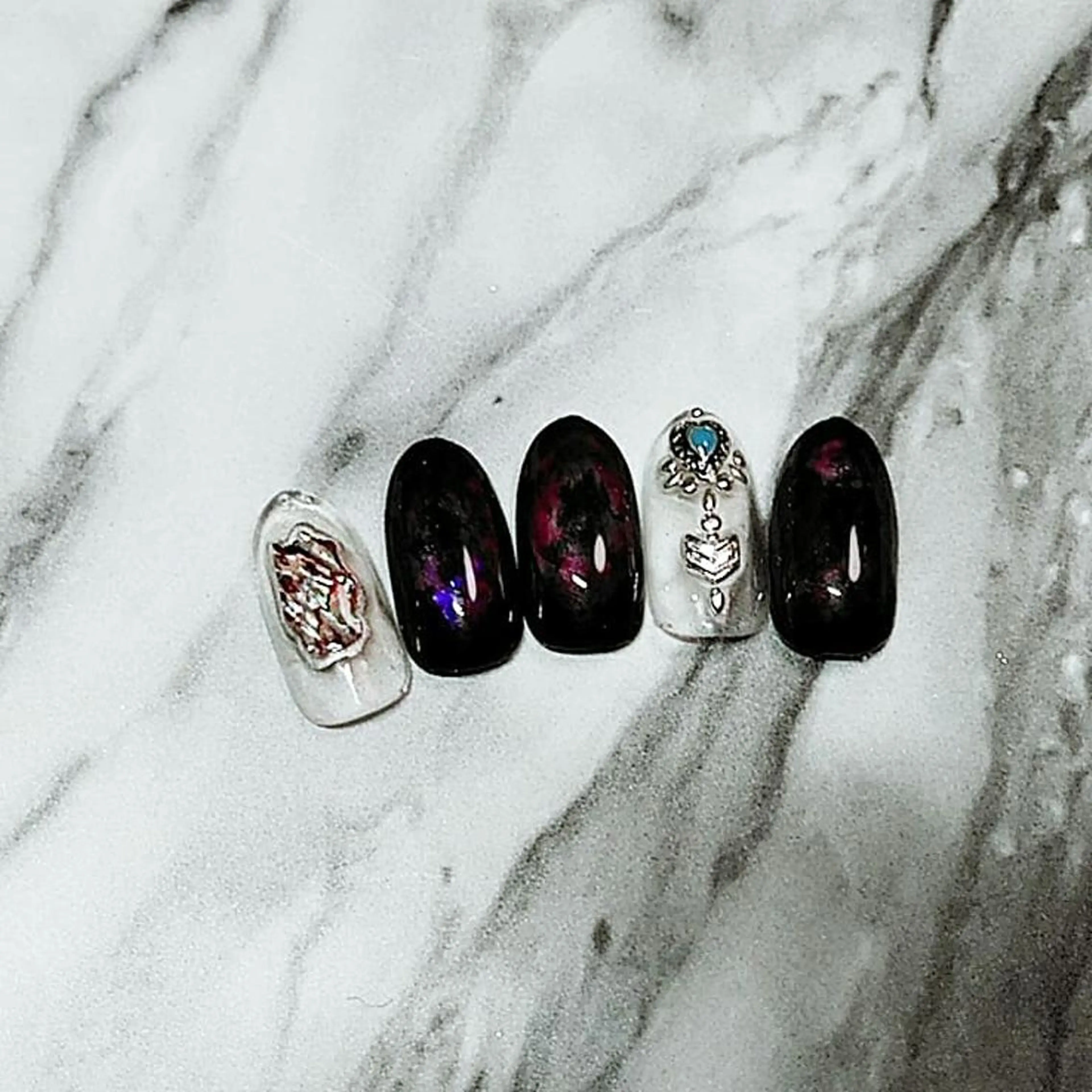 ネイル 冬ネイル ハンドネイル ハンドケア lylynail YUUKAのネイルデザイン