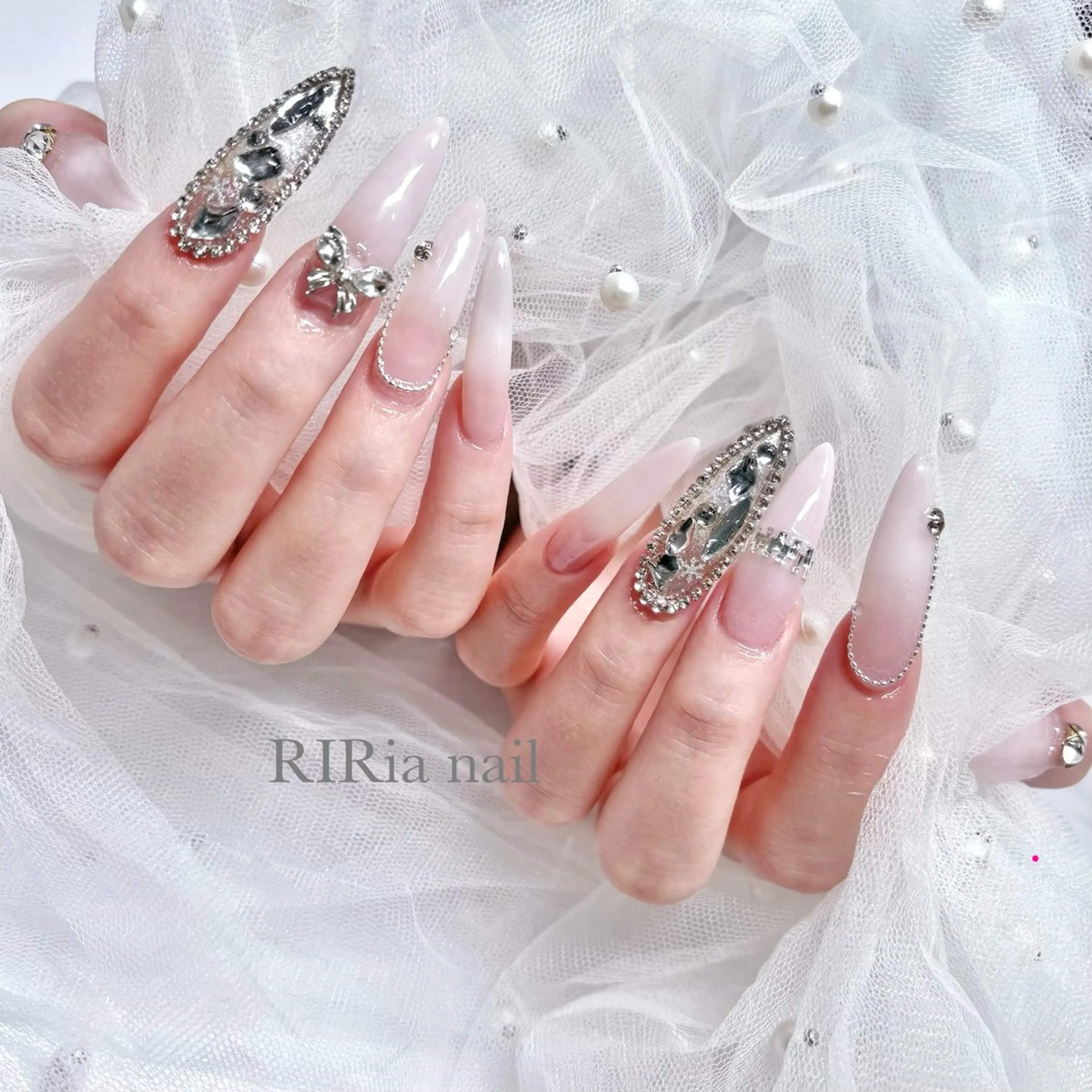 ネイル ホワイト 🎀RIRia nail🎀のネイルデザイン