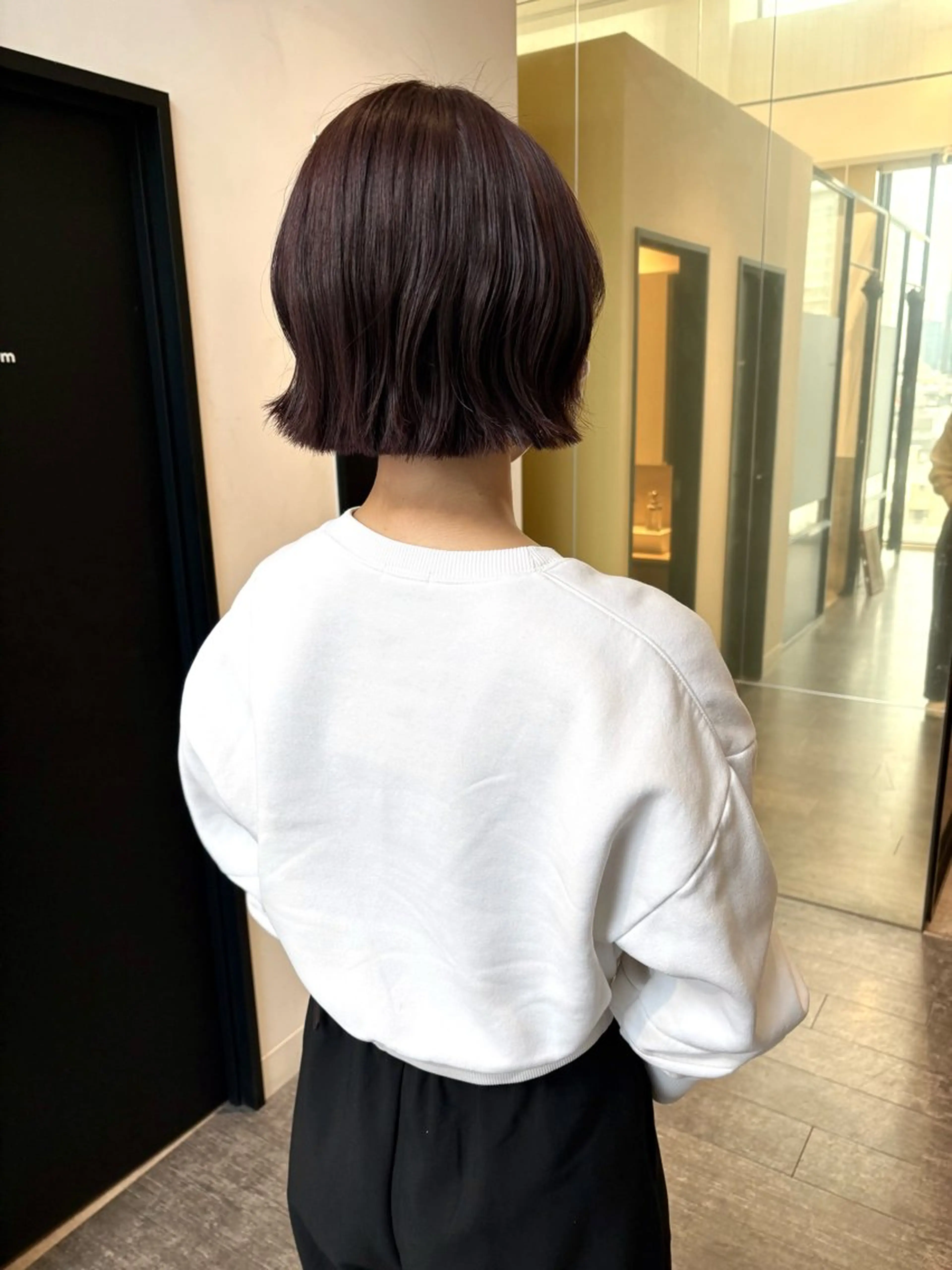 ショート カラー 透明感カラー カット ヘアカラー トリートメント mao ｜ 柔らか艶カラー🫧のヘアスタイル