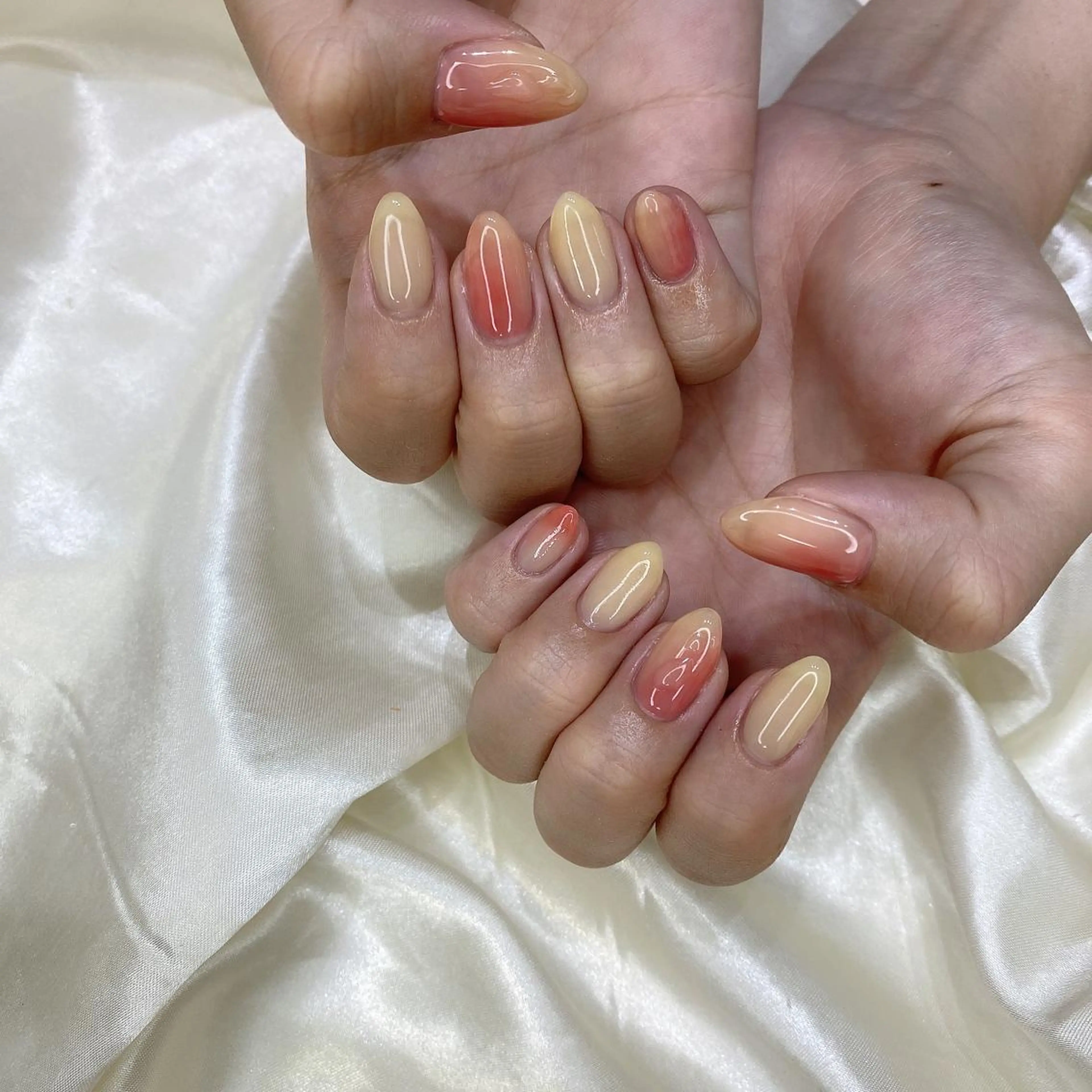 ネイル ハンドネイル 西岡 杏のネイルデザイン