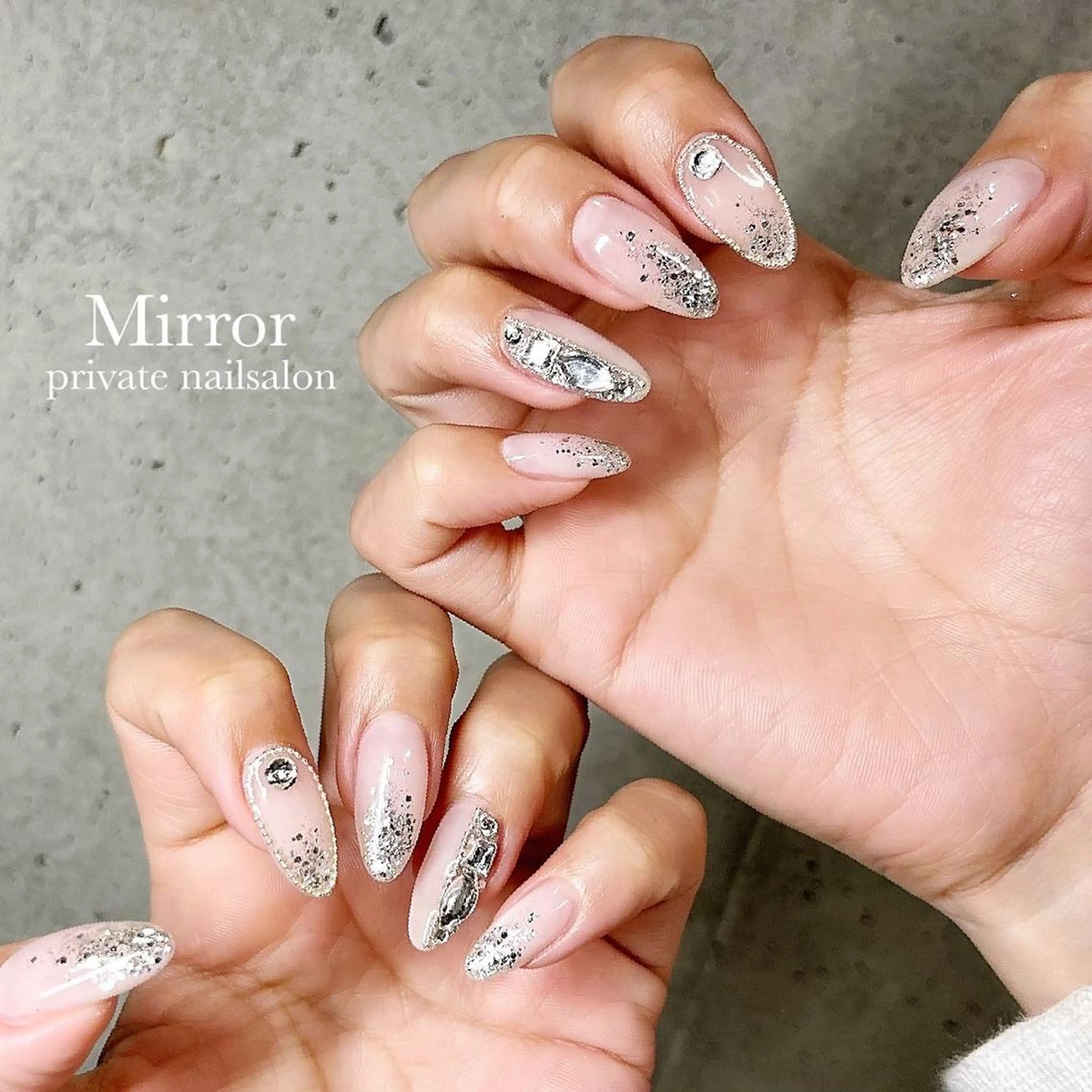 ネイル シルバー ハンドネイル nailsalon Mirrorのネイルデザイン
