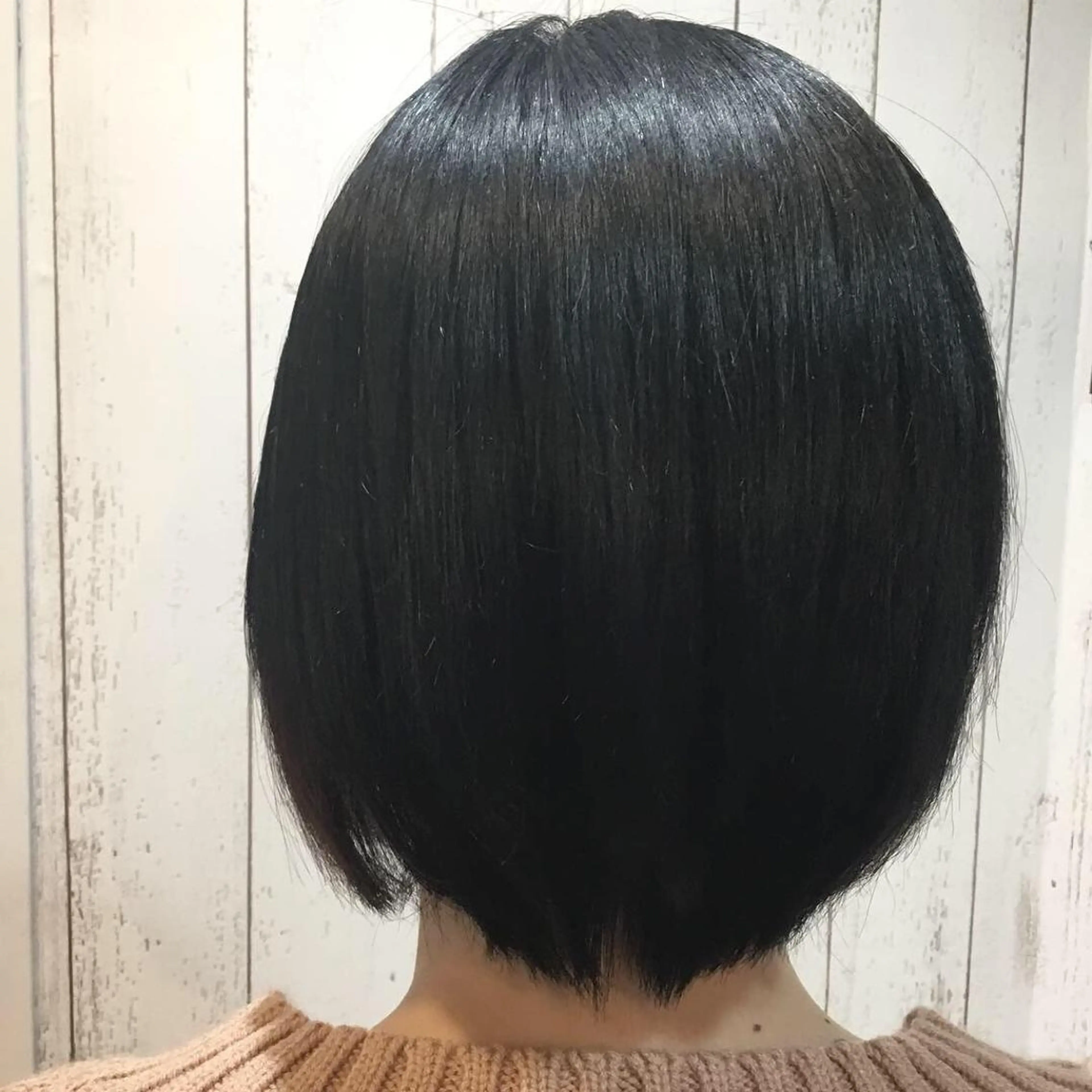ショート カラー パーマ embrace エンブレイスのヘアスタイル