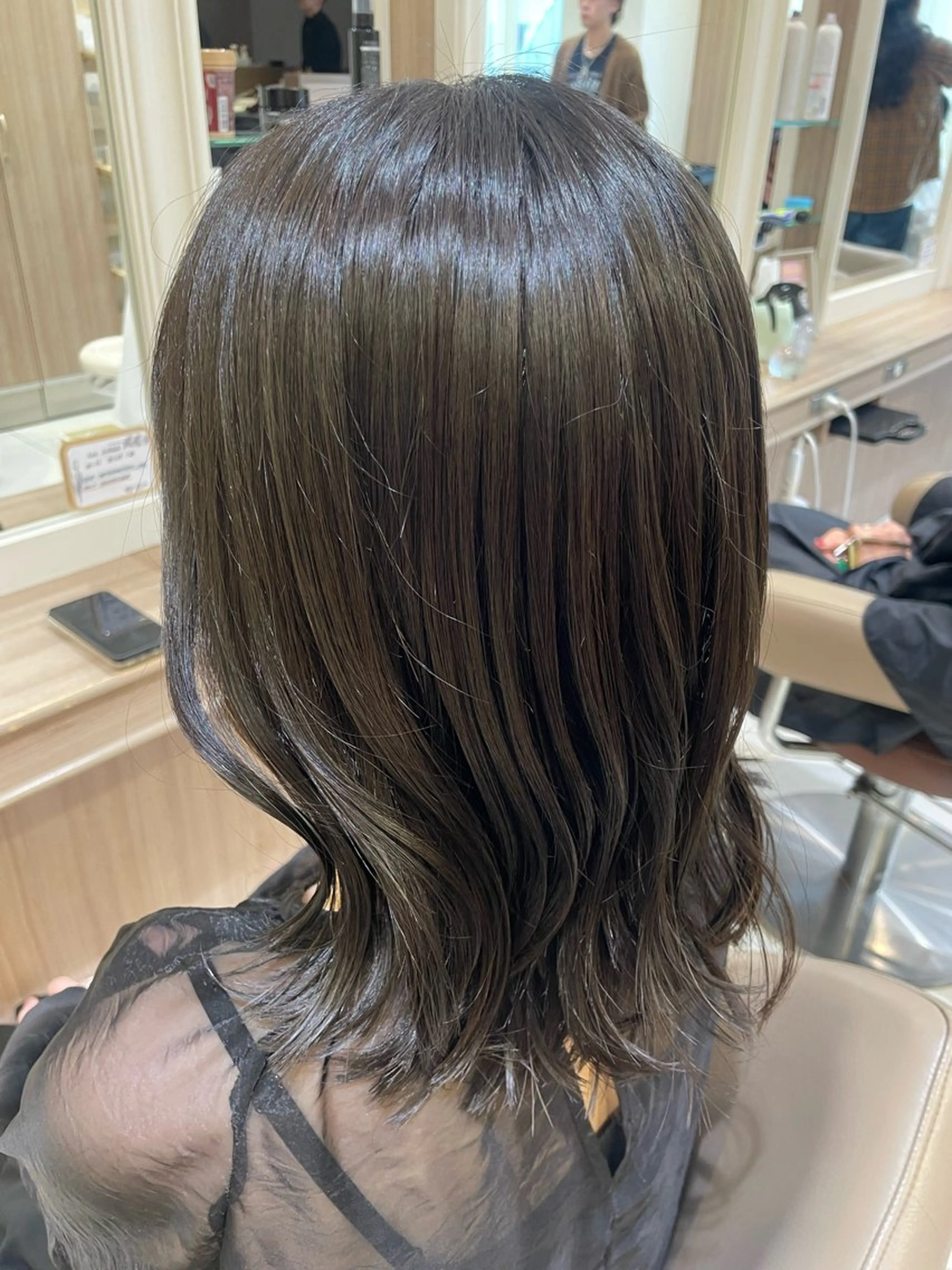 ミディアム カラー ヘアアレンジ カット ヘアカラー トリートメント 韓国ヘアメイク🎀/ 縮毛矯正✨山本媛香のヘアスタイル
