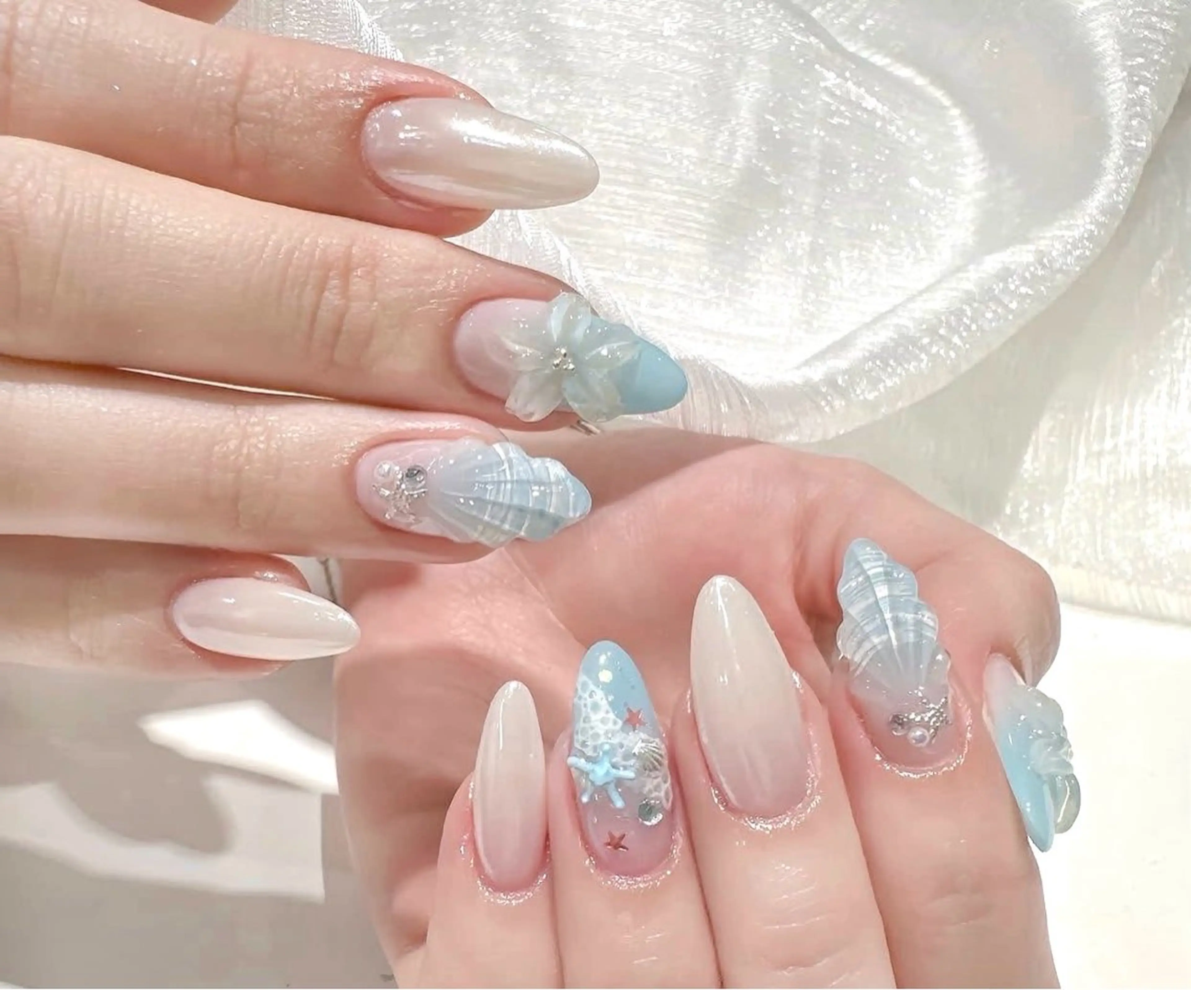 ネイル フットネイル フレンチネイル グラデーション 韓国ネイル マグネットネイル ハンドネイル MOCHI 新大久保のネイルデザイン