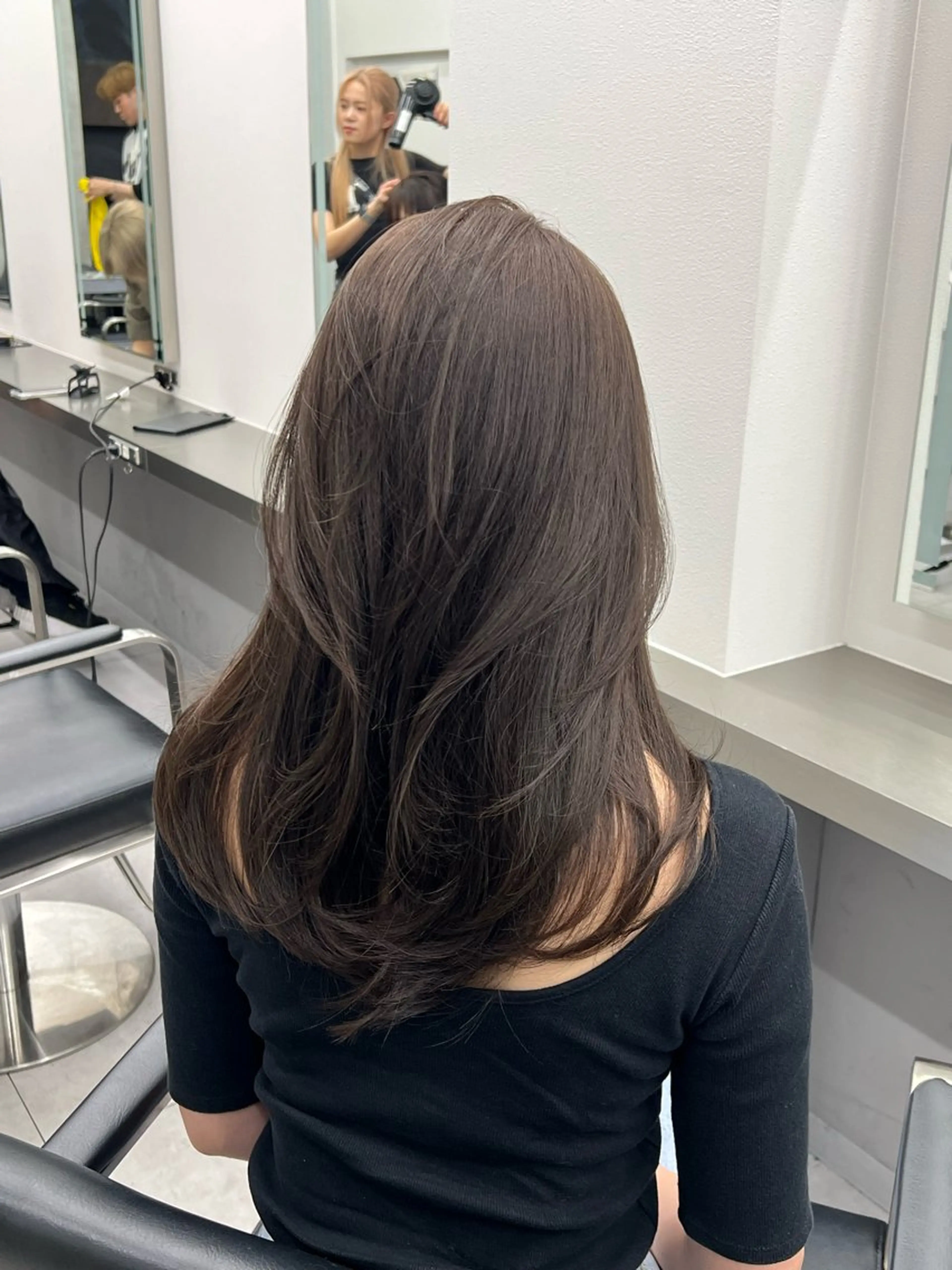 ロング 🚨メンズ曲がる 縮毛矯正りおん🚨のヘアスタイル