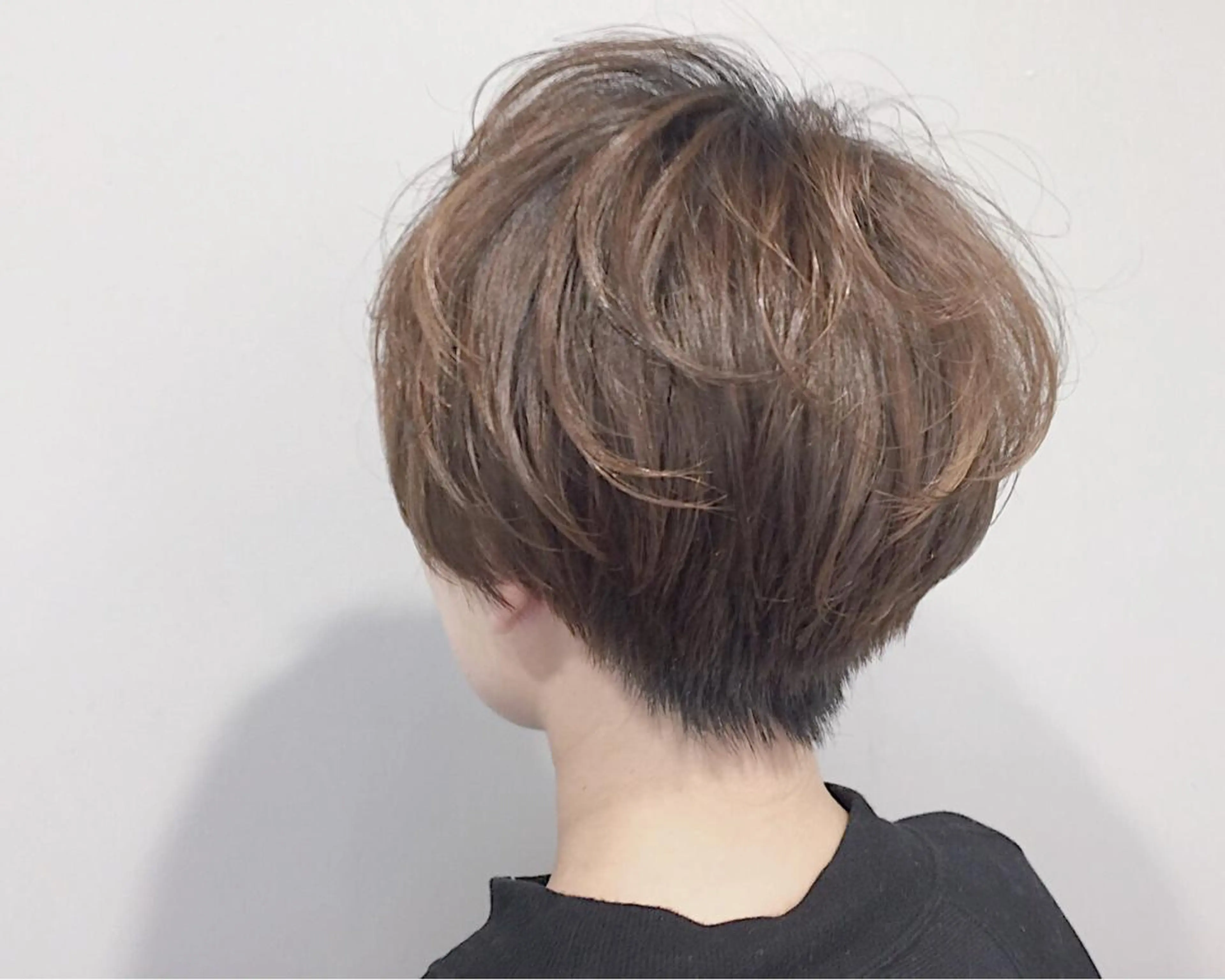 ショート カラー VIRETTA 【ヴィレッタ】のヘアスタイル