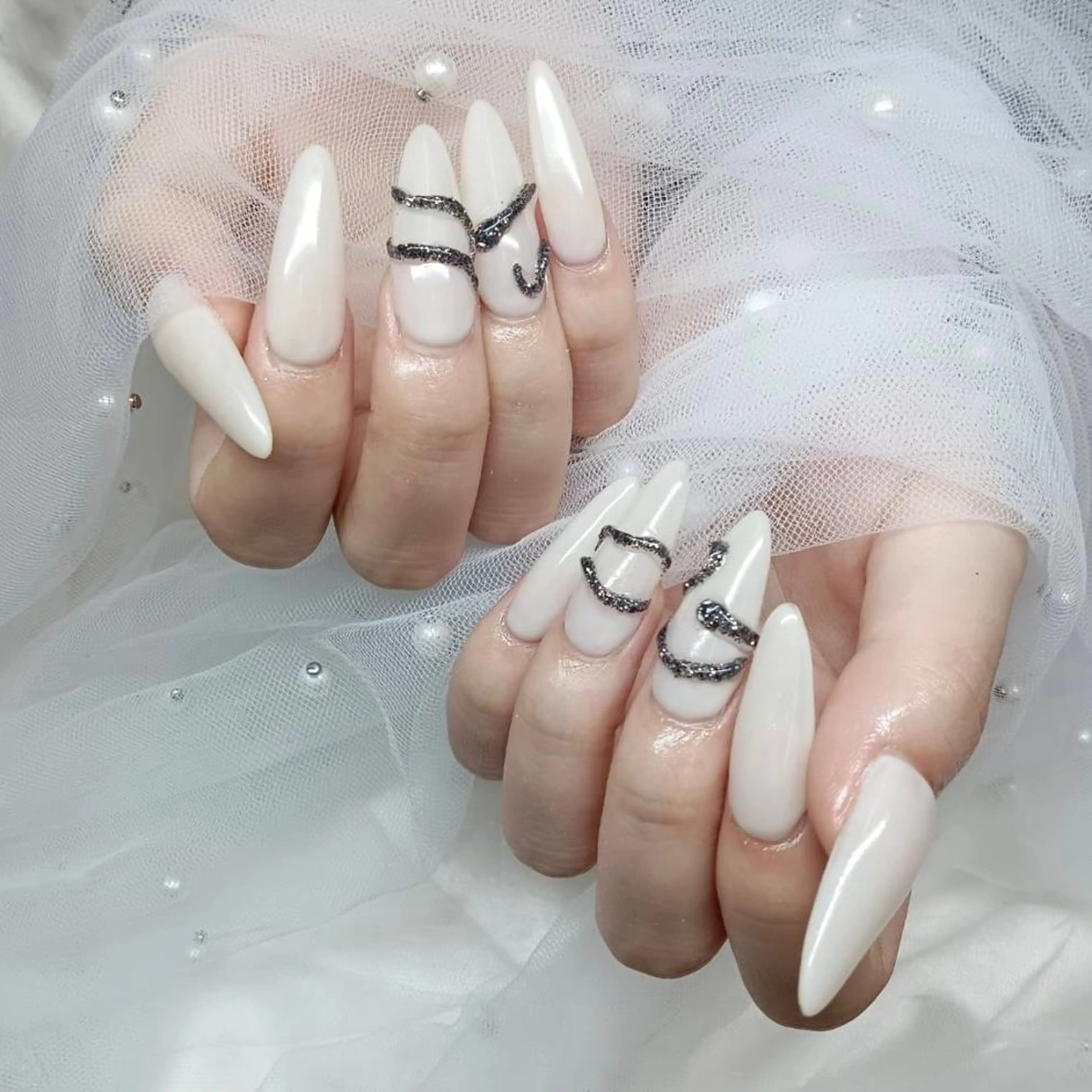 ネイル ハンドネイル 金井 奈々のネイルデザイン