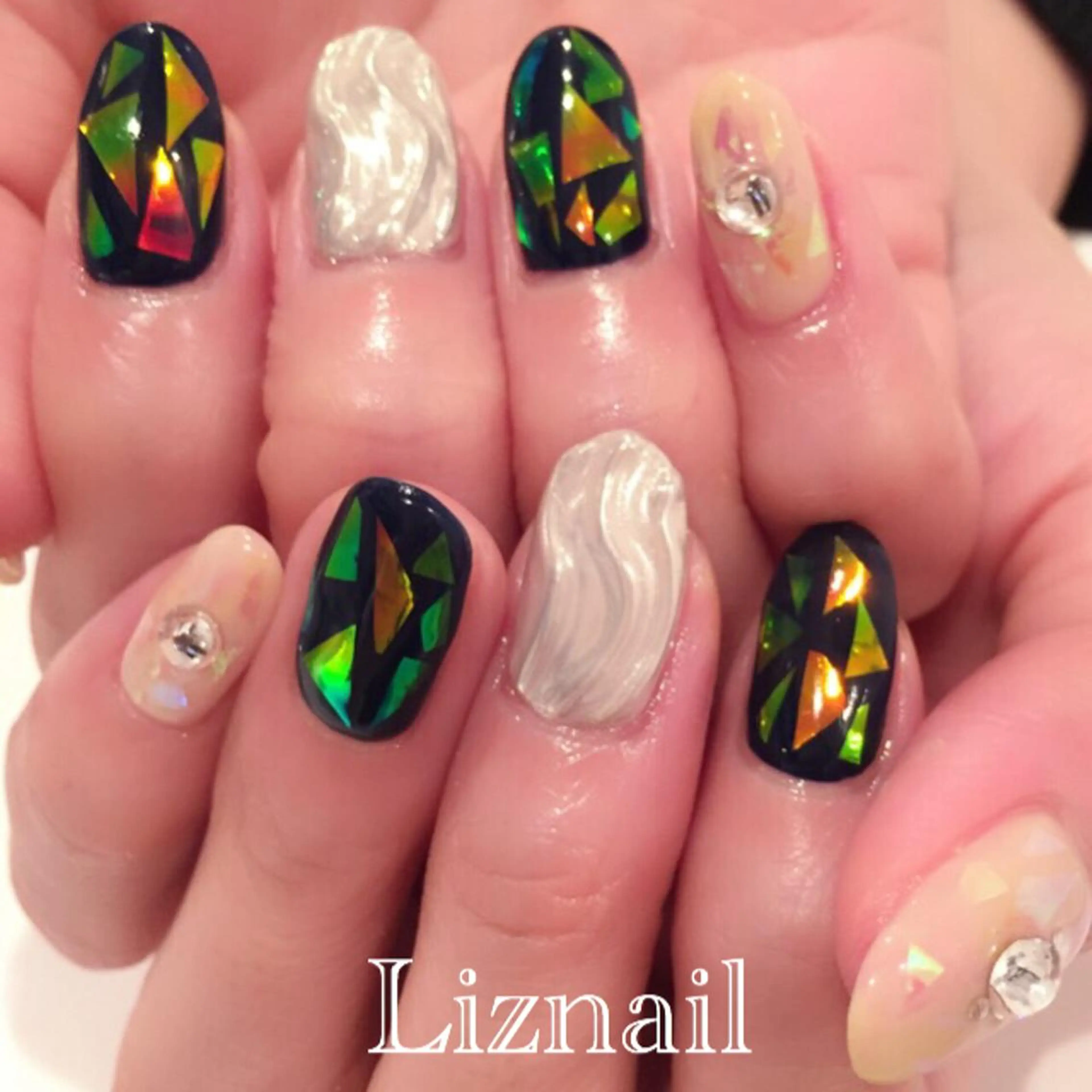 ネイル Rawr / saoriのネイルデザイン