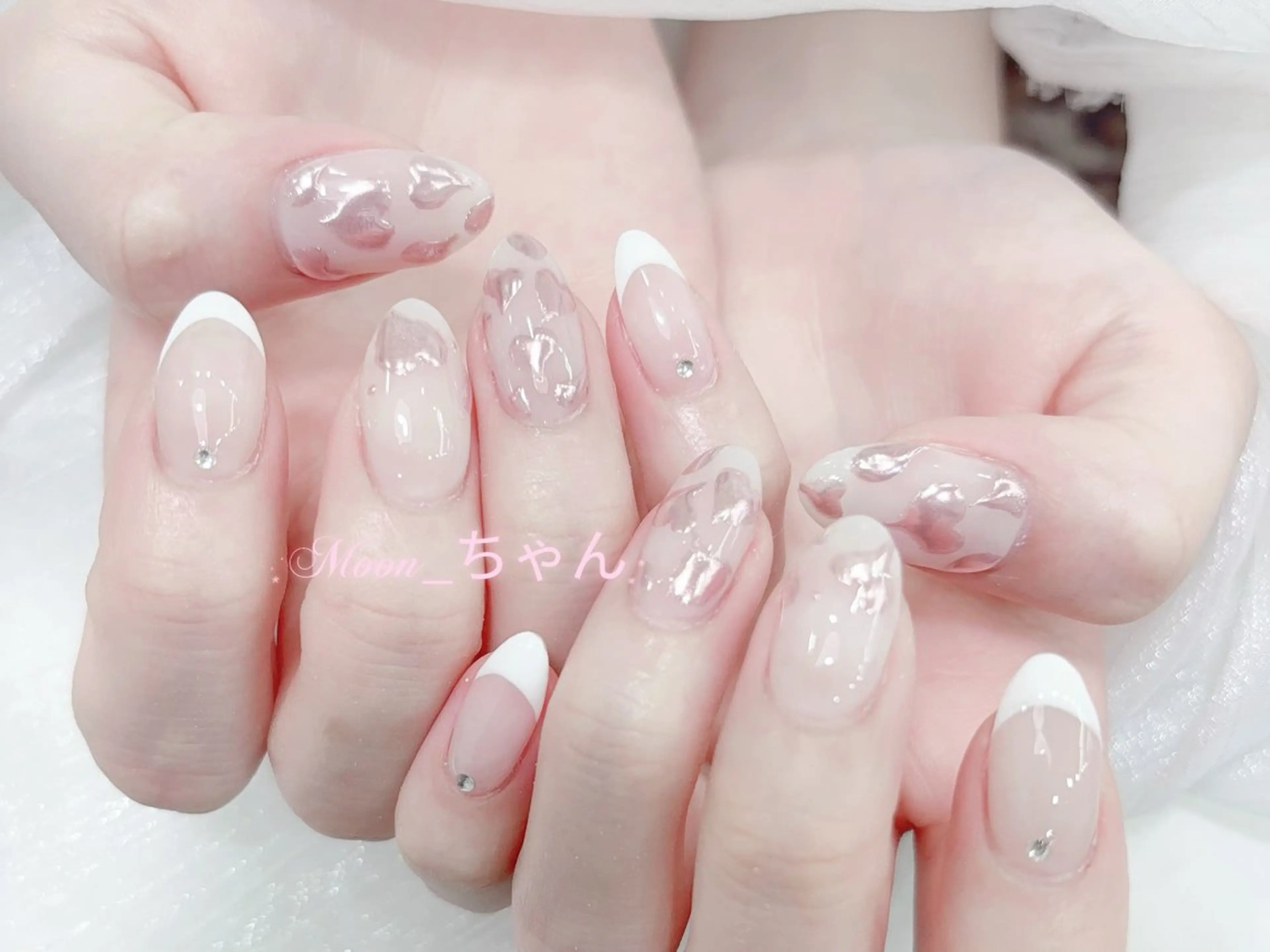 ネイル 成人式 マグネットネイル 大理石ネイル(マーブル) リボン 夏ネイル ハンドネイル MoMoA Nail ネイル長さ出し専門店のネイルデザイン