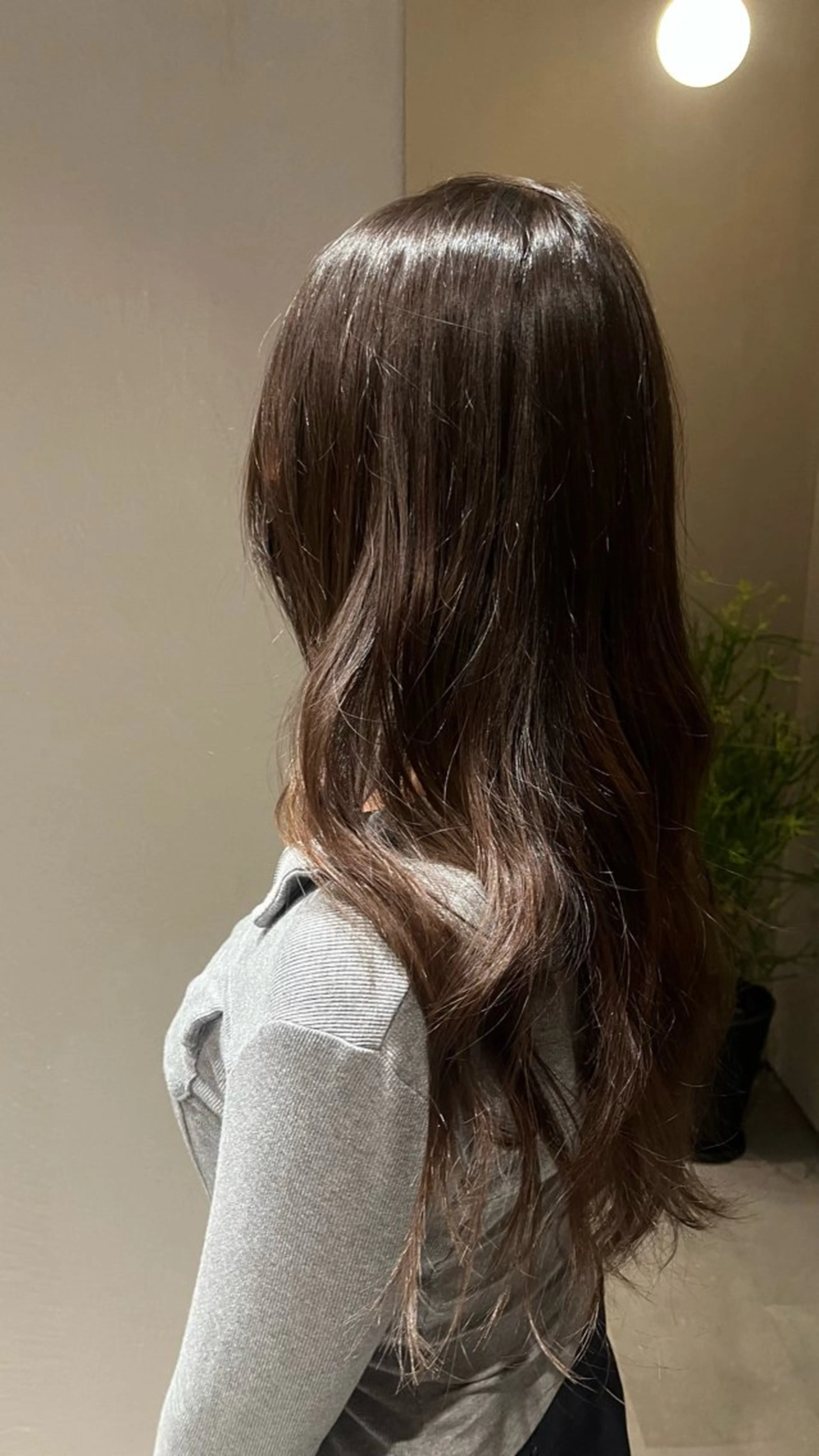 カラー ベージュカラー グラデーションカラー オリーブベージュ 中野 沙季子のヘアスタイル