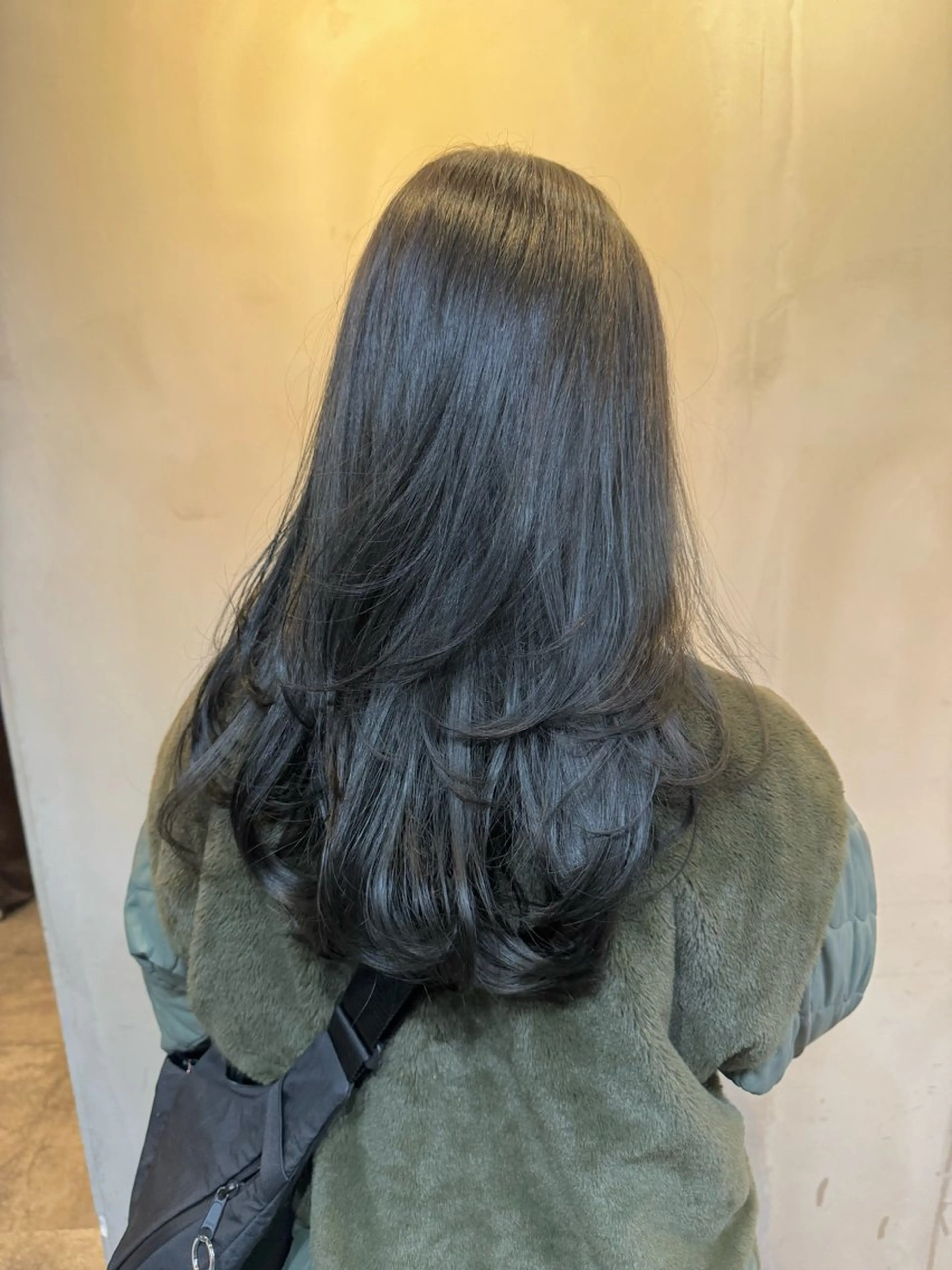 【人気No.1】　ダメージレス透明感カラー＋カット＋コラーゲントリートメントの写真