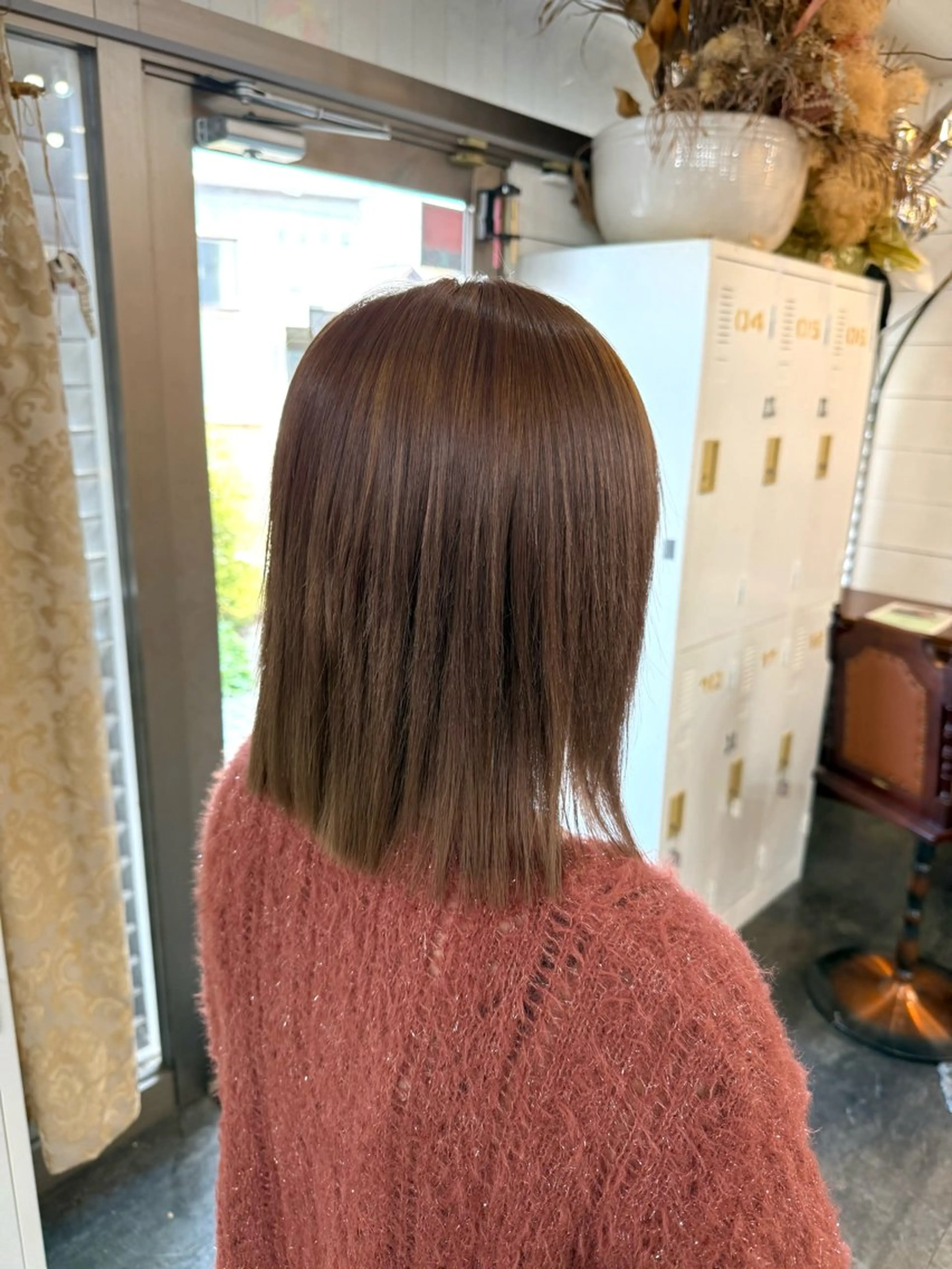 ミディアム LOMARLIE/ NATUMIのヘアスタイル