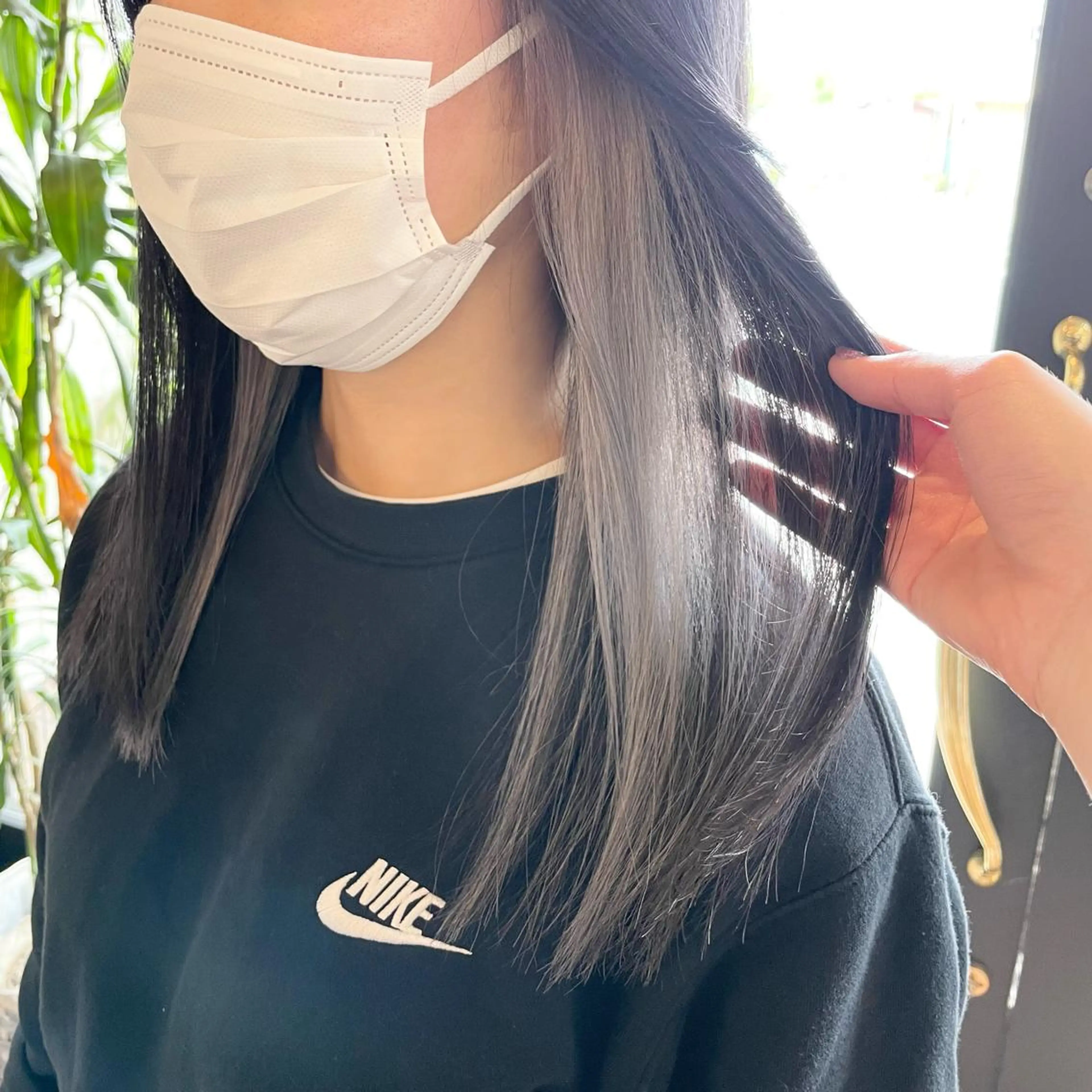 【人気No.2❣️】💛インナーカラー🧡+カット+トリートメント¥16000の写真