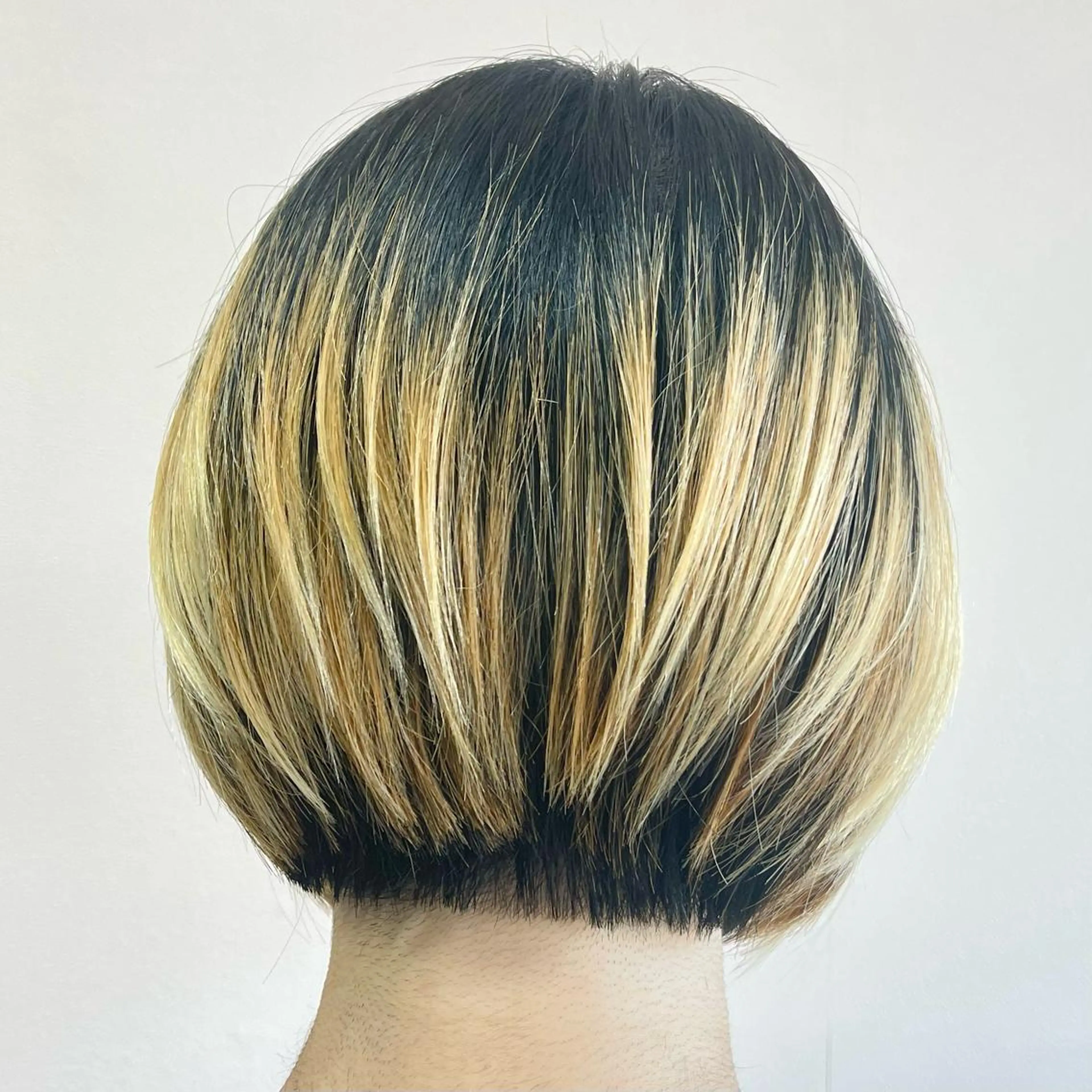 ミディアム 大林 千尋のヘアスタイル